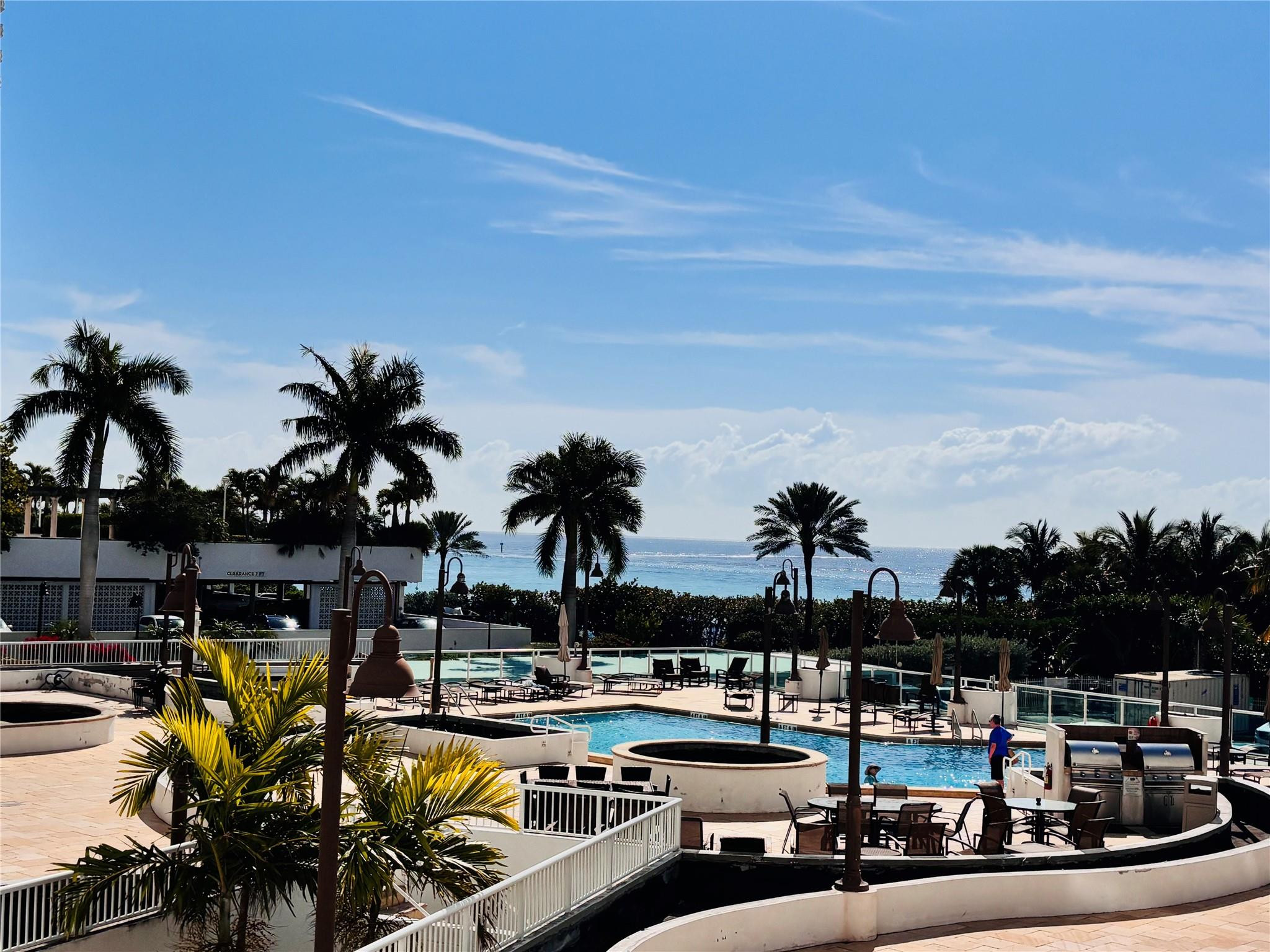 2000 S Ocean Drive 305