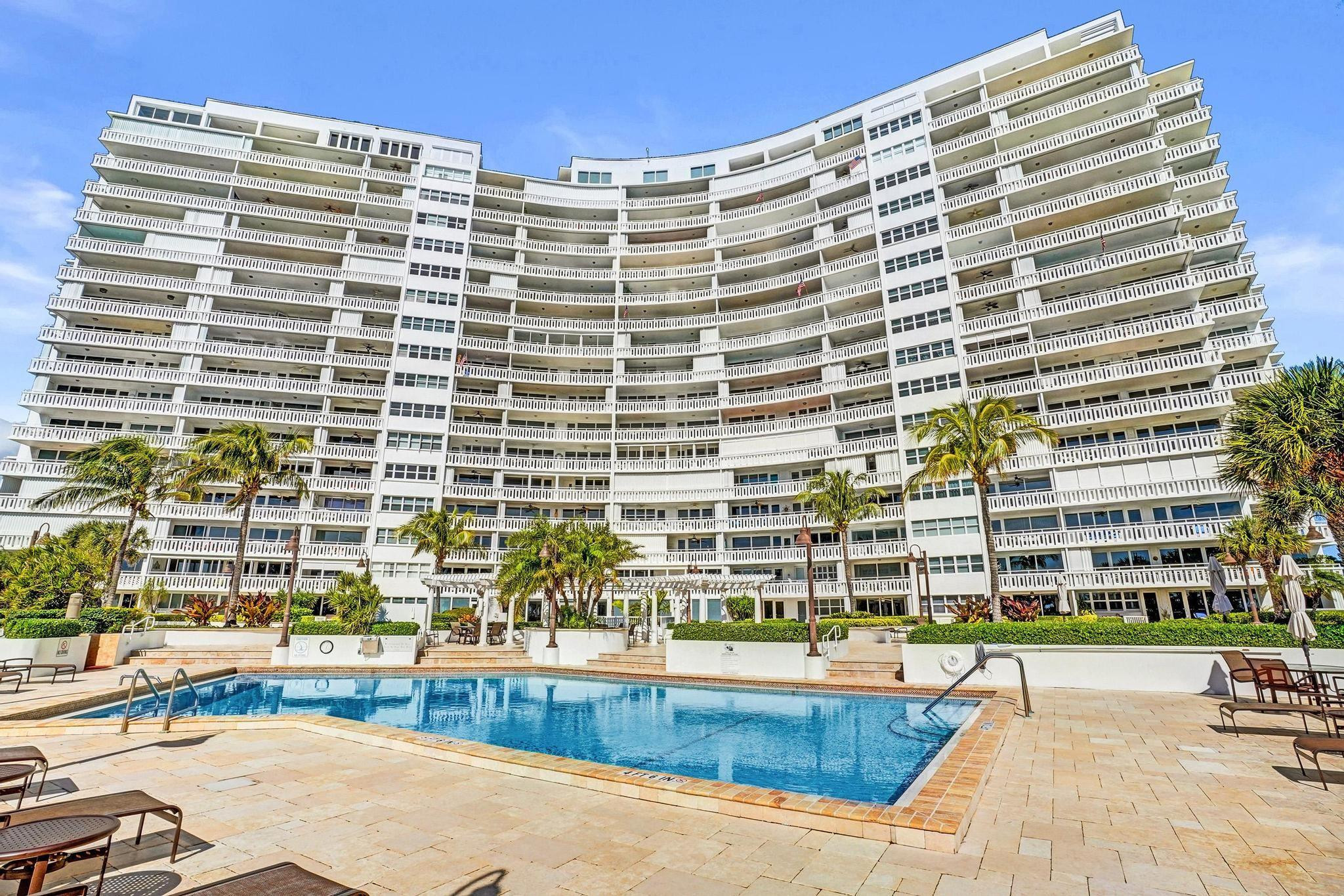 2000 S Ocean Drive 305