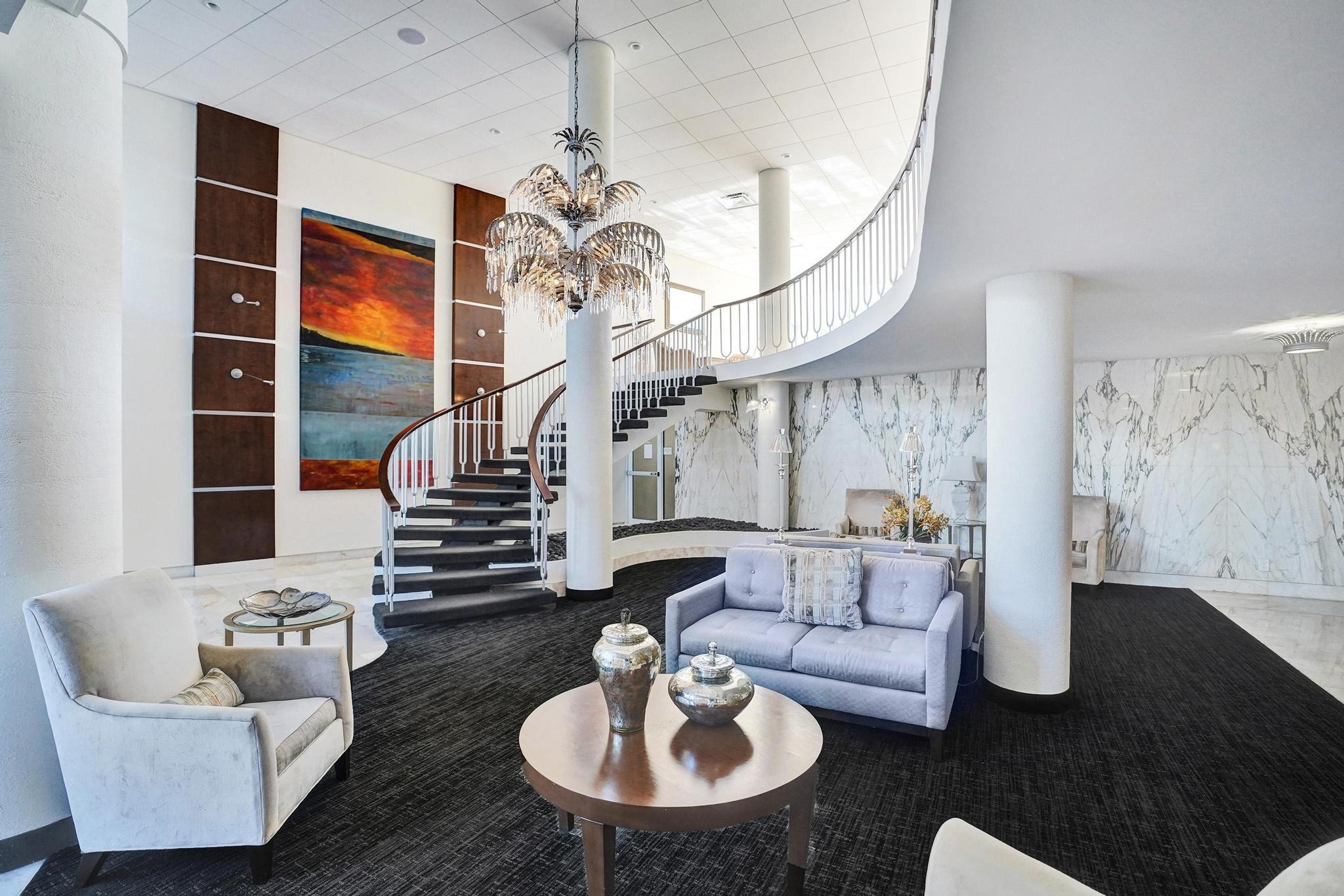 2000 S Ocean Drive 305