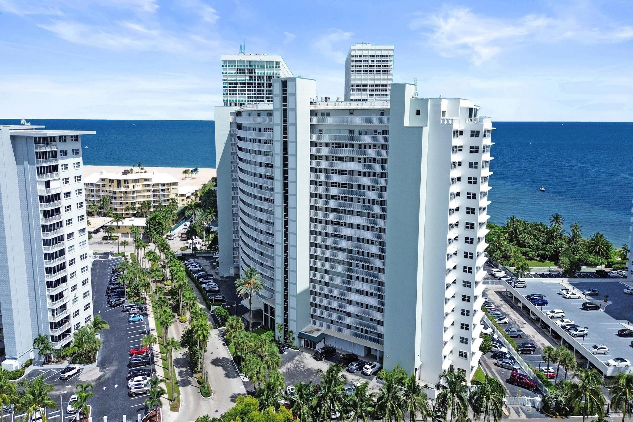 2000 S Ocean Drive 305