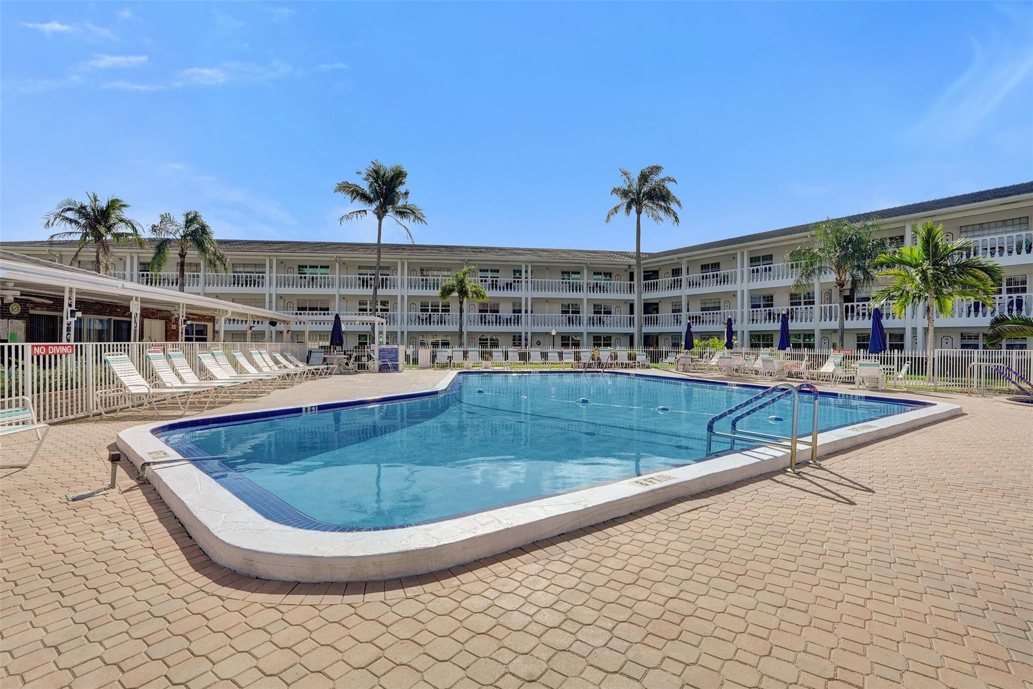 5208 NE 24th Terrace F118