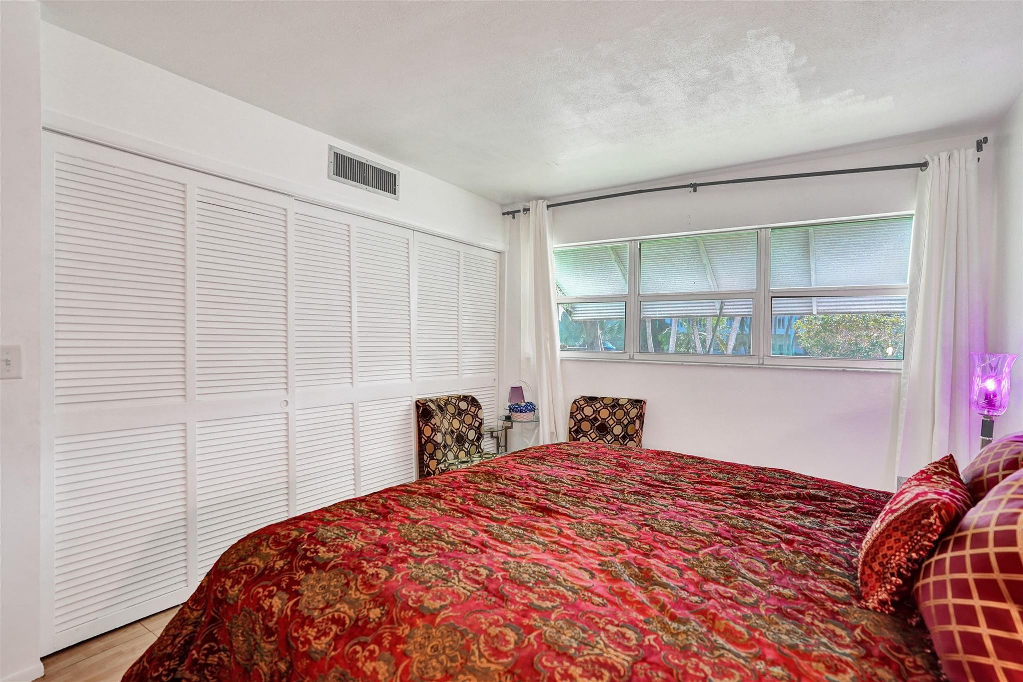 5208 NE 24th Terrace F118