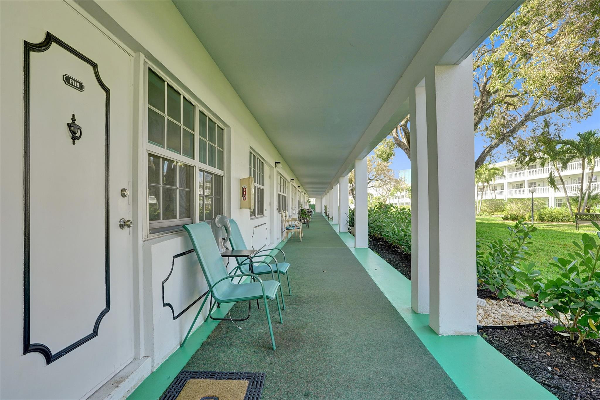 5208 NE 24th Terrace F118