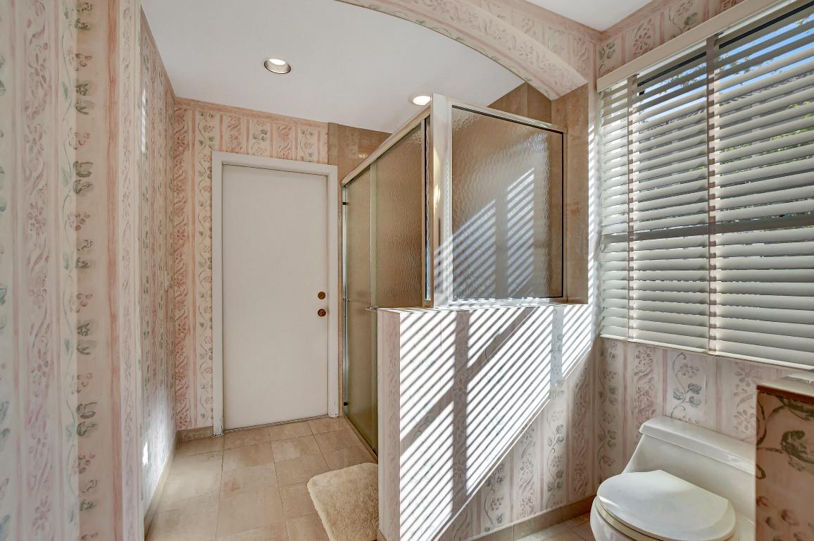 16802 Rose Apple Drive W