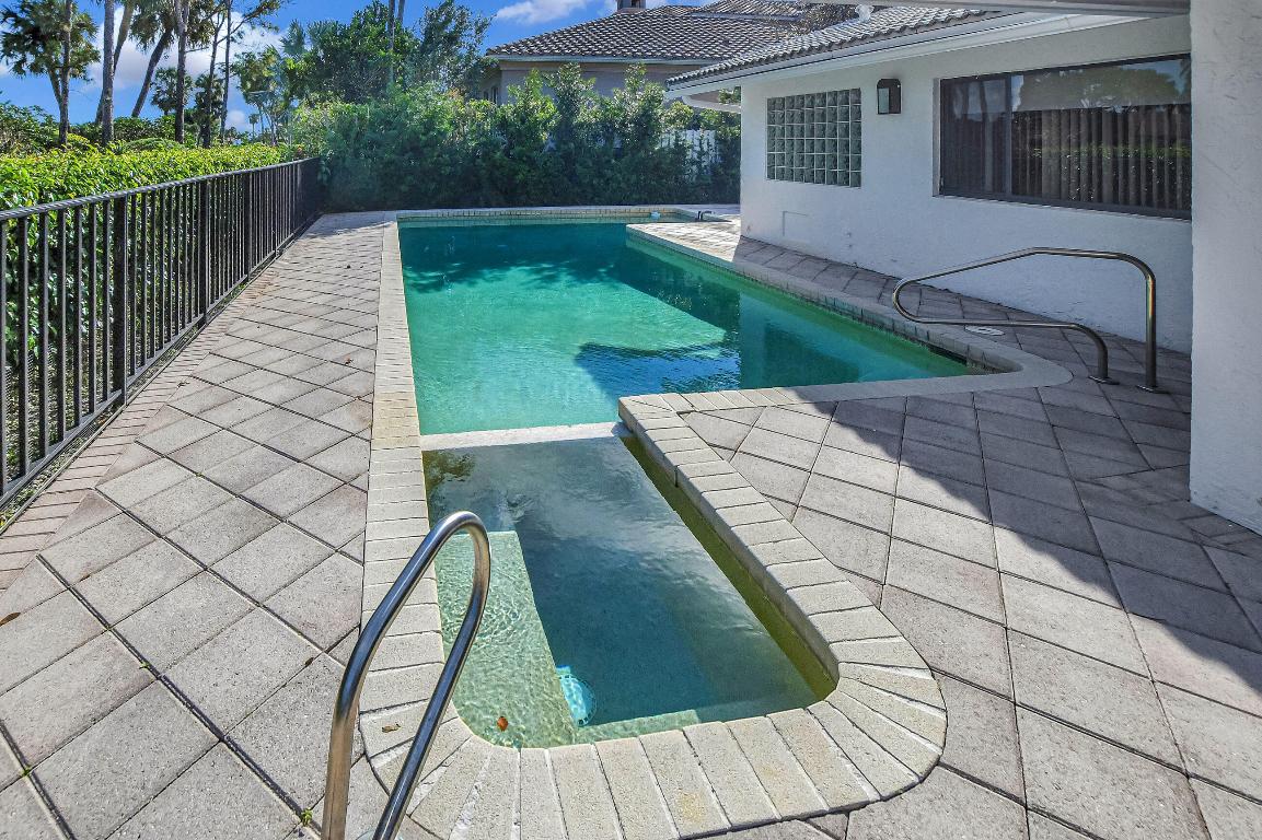 16802 Rose Apple Drive W