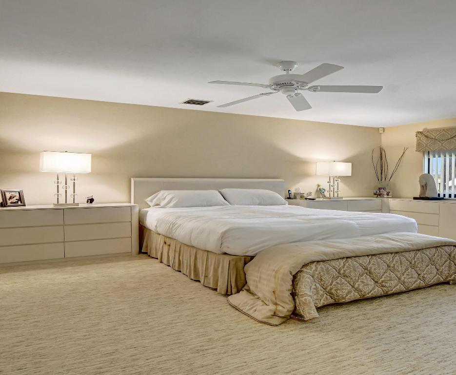 16802 Rose Apple Drive W