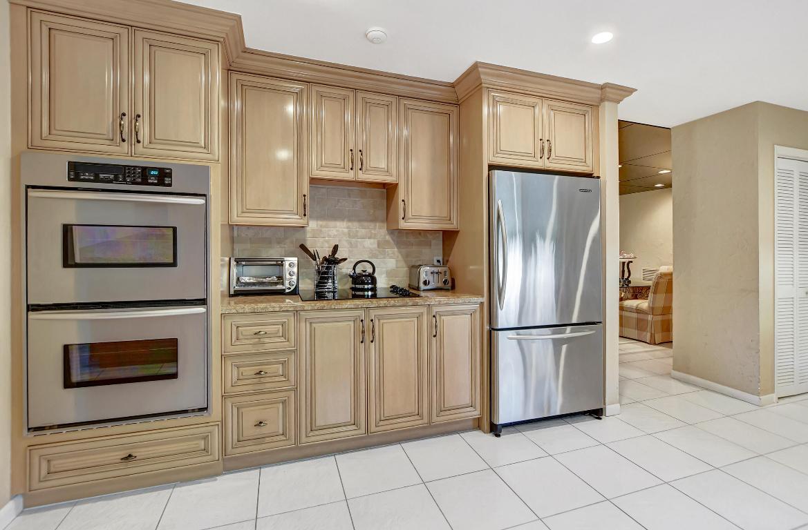 16802 Rose Apple Drive W