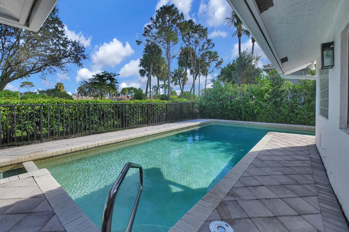 16802 Rose Apple Drive W