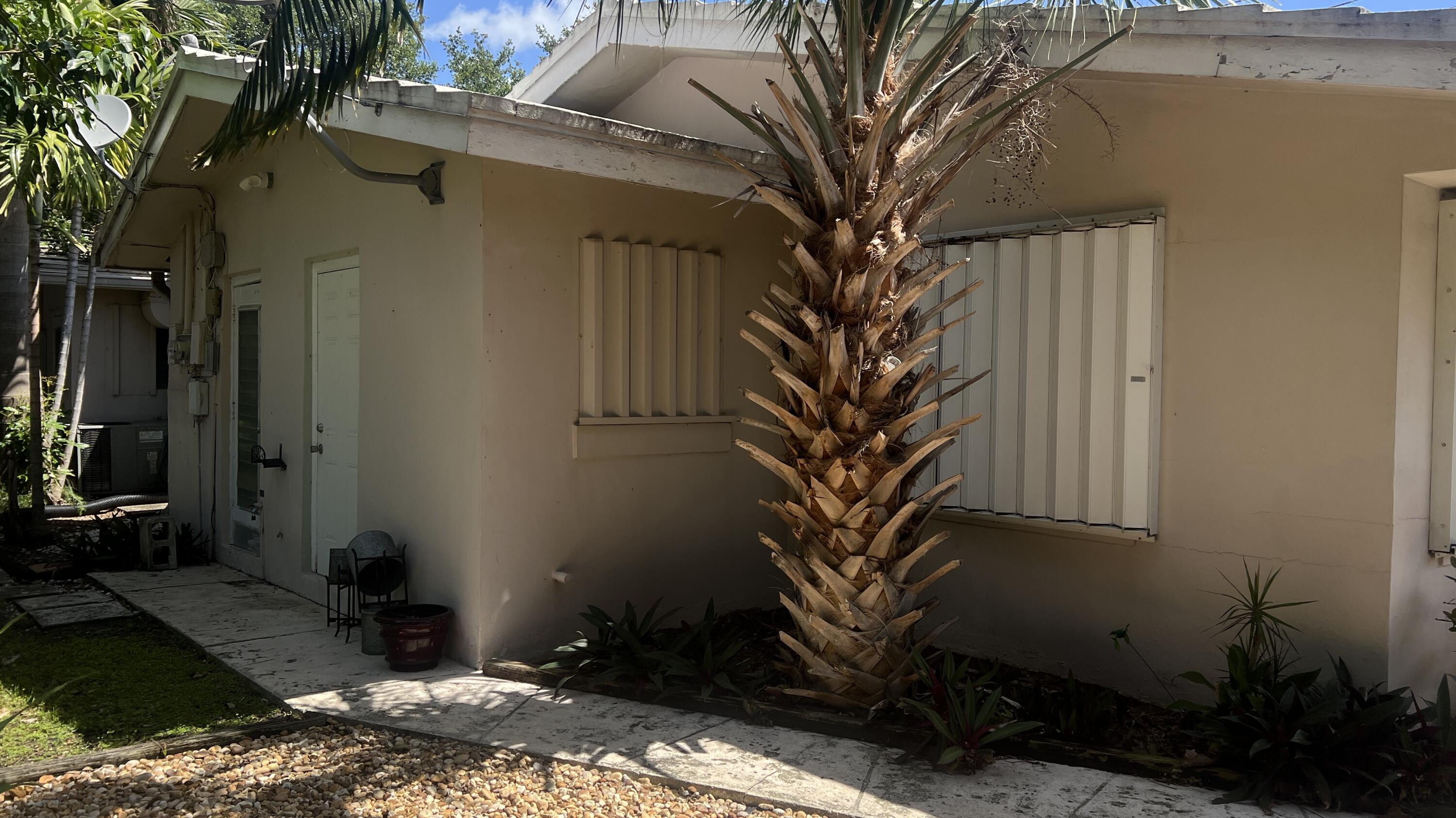 2180 NE 44th Street