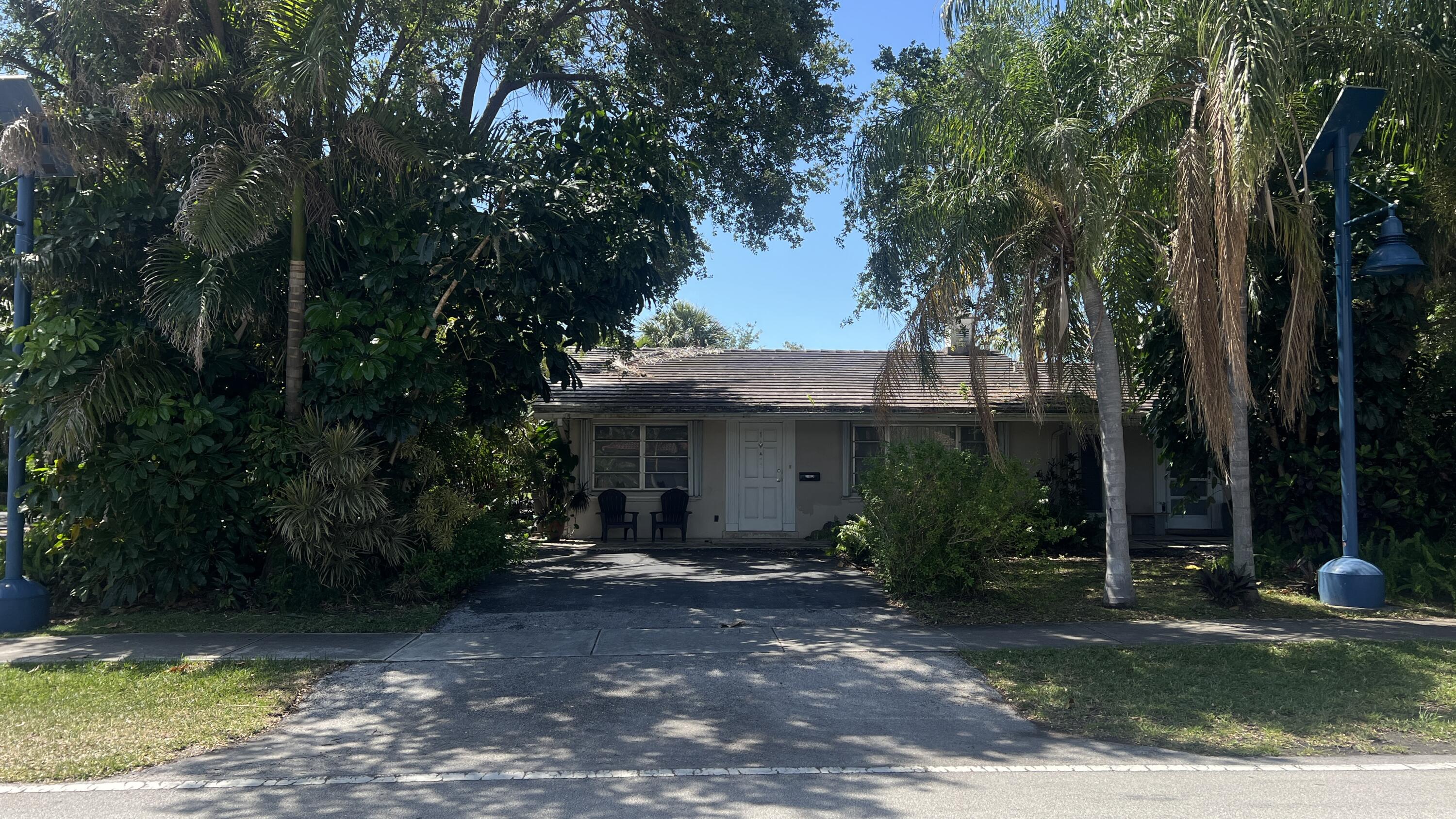 2180 NE 44th Street