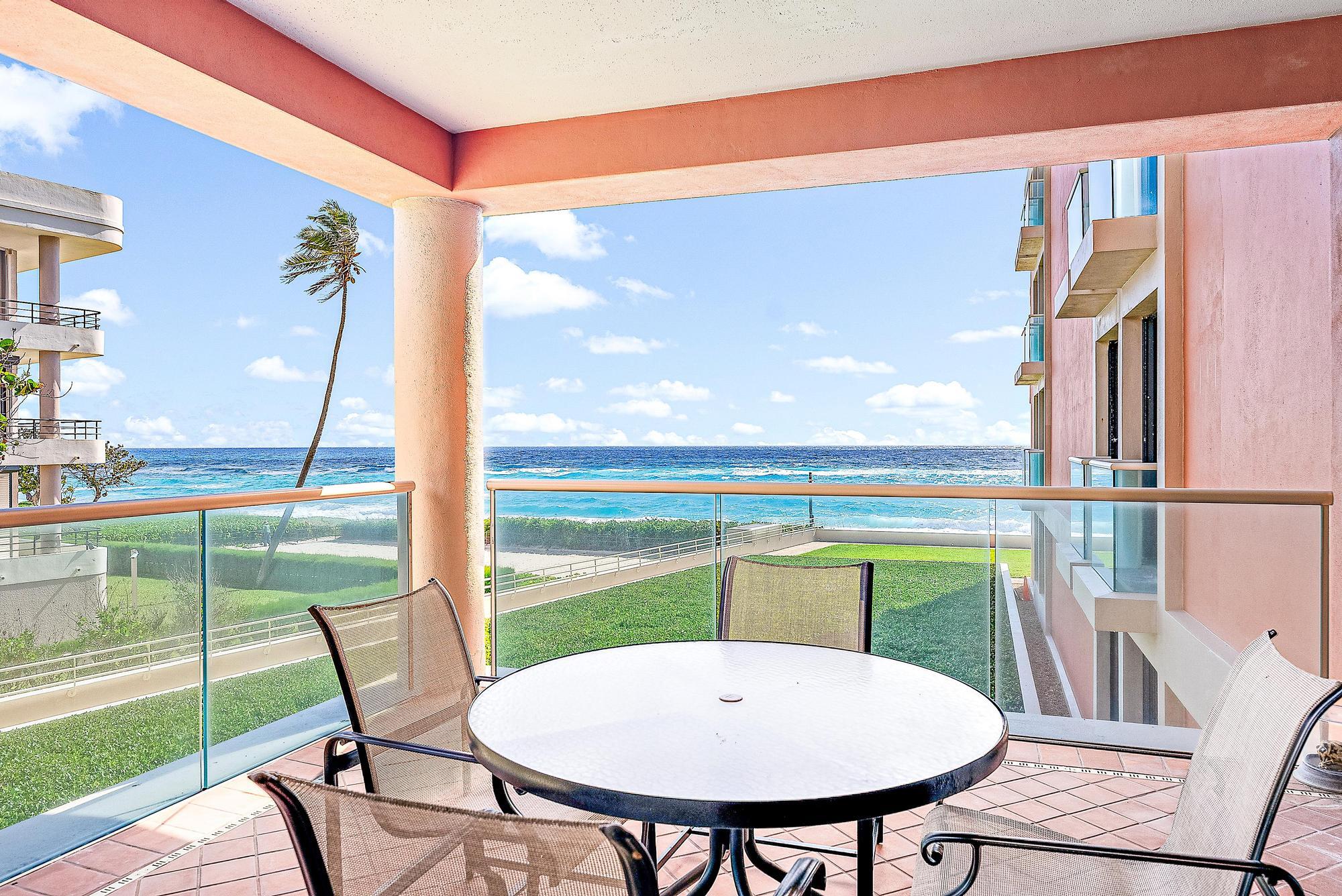 2 N Breakers Row N21