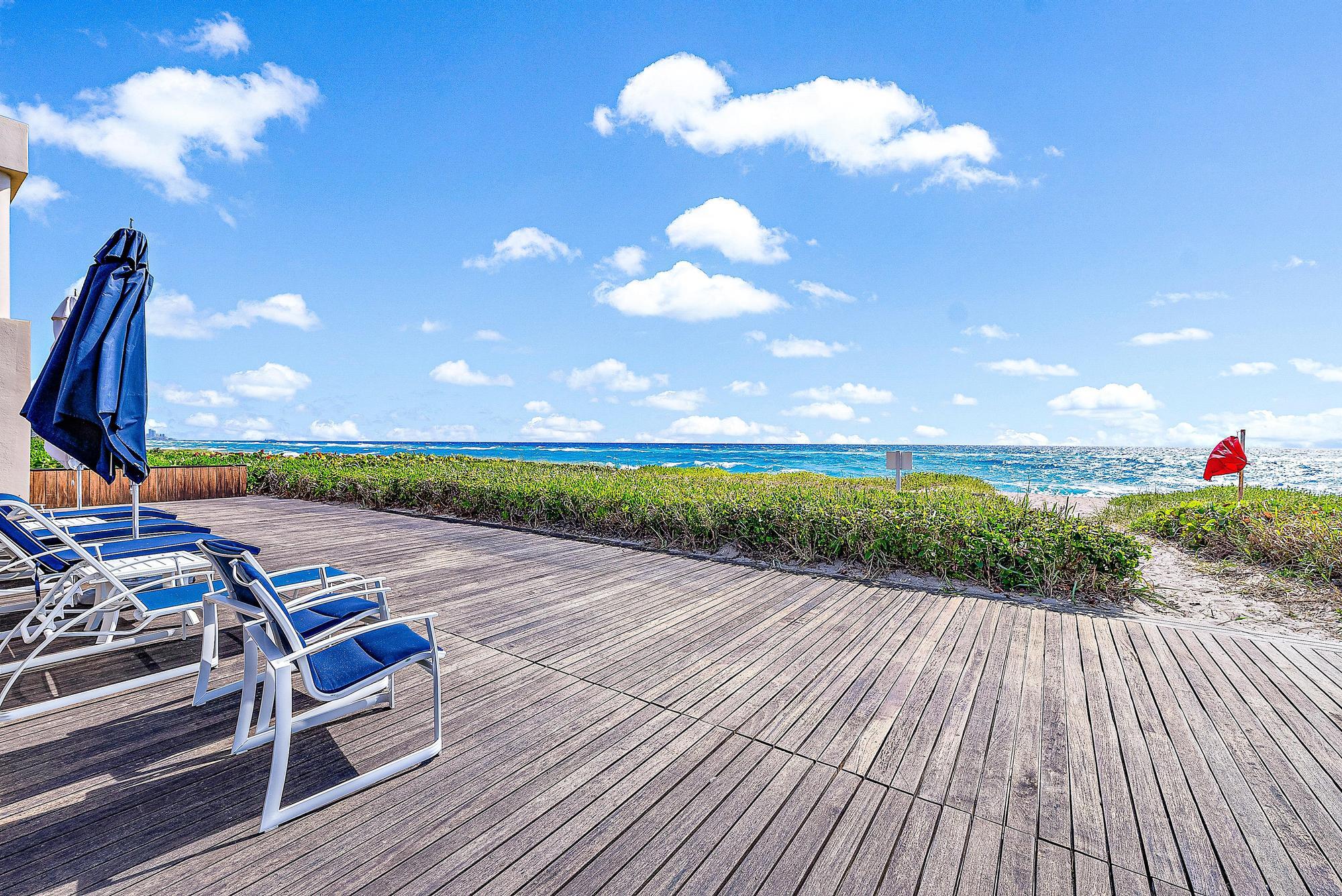 2 N Breakers Row N21