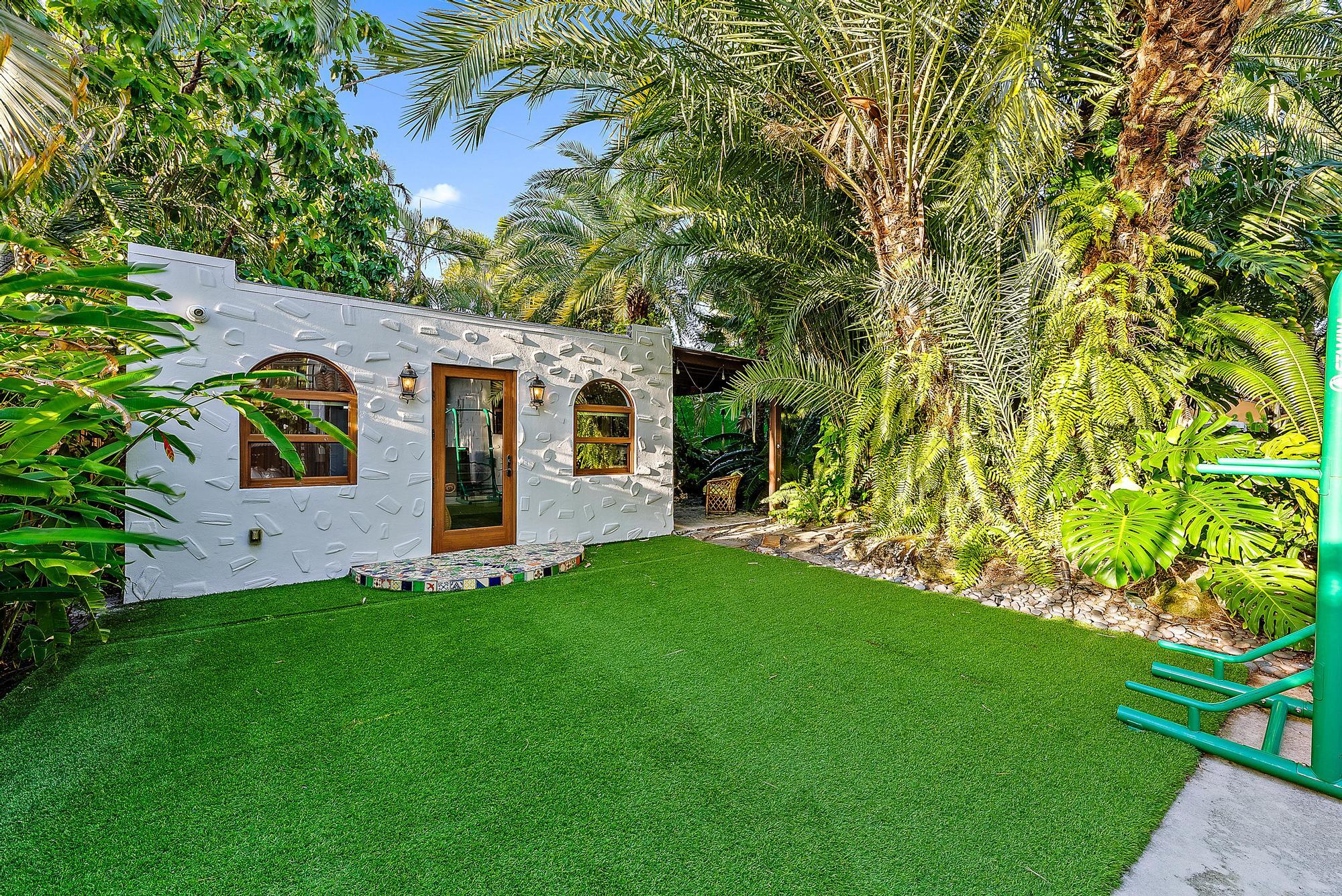 205 Monroe Drive