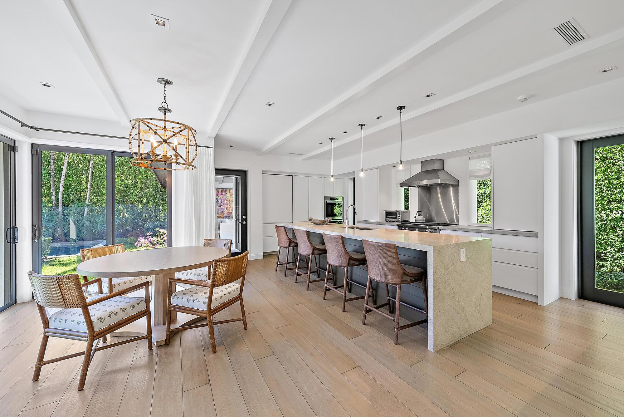 260 N Woods Road