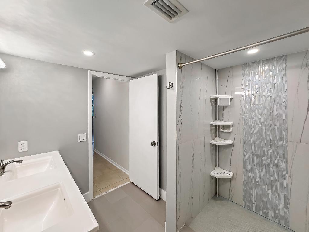 2112 S Cypress Bend Drive 104