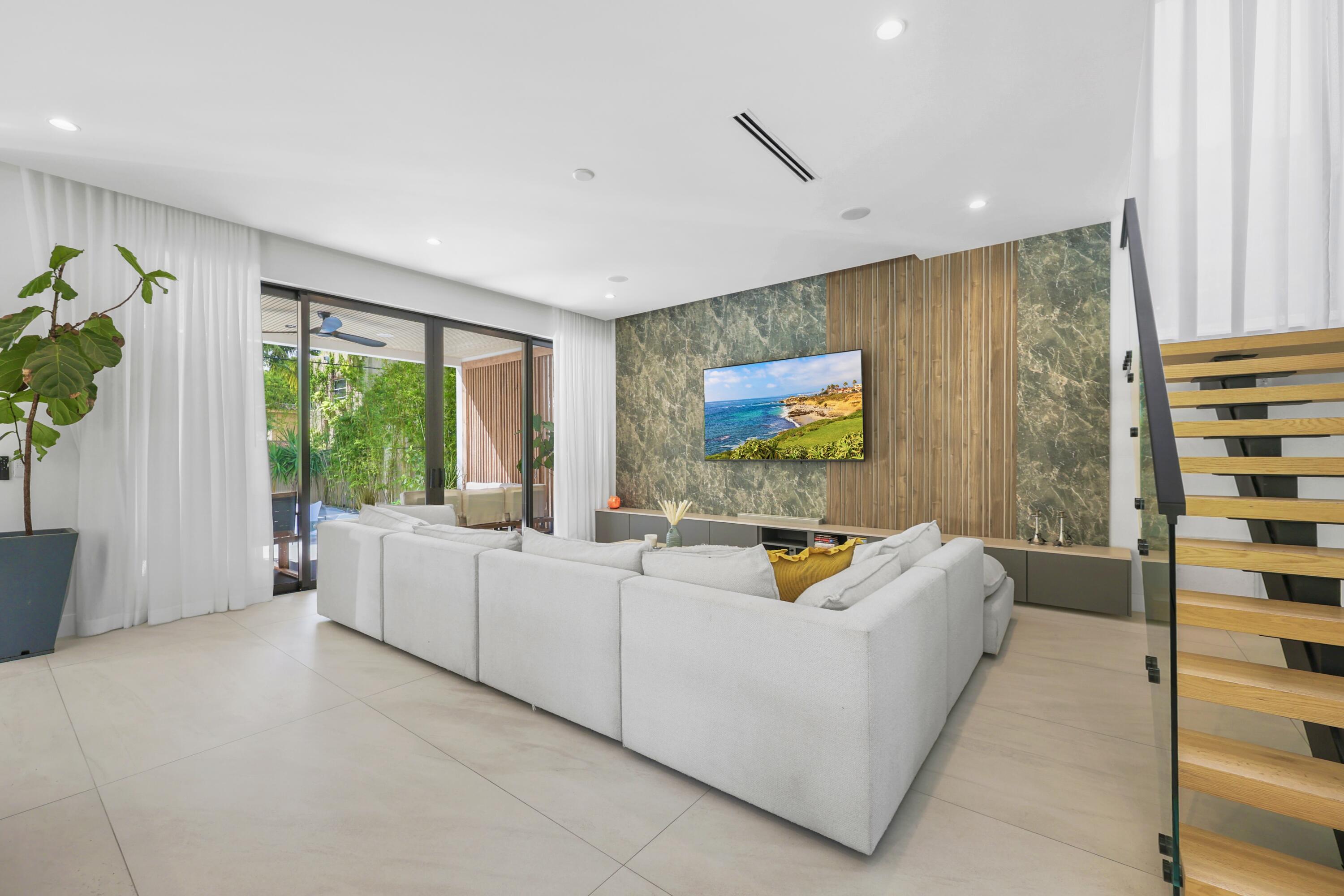 1504 NE 6th Street, Fort Lauderdale