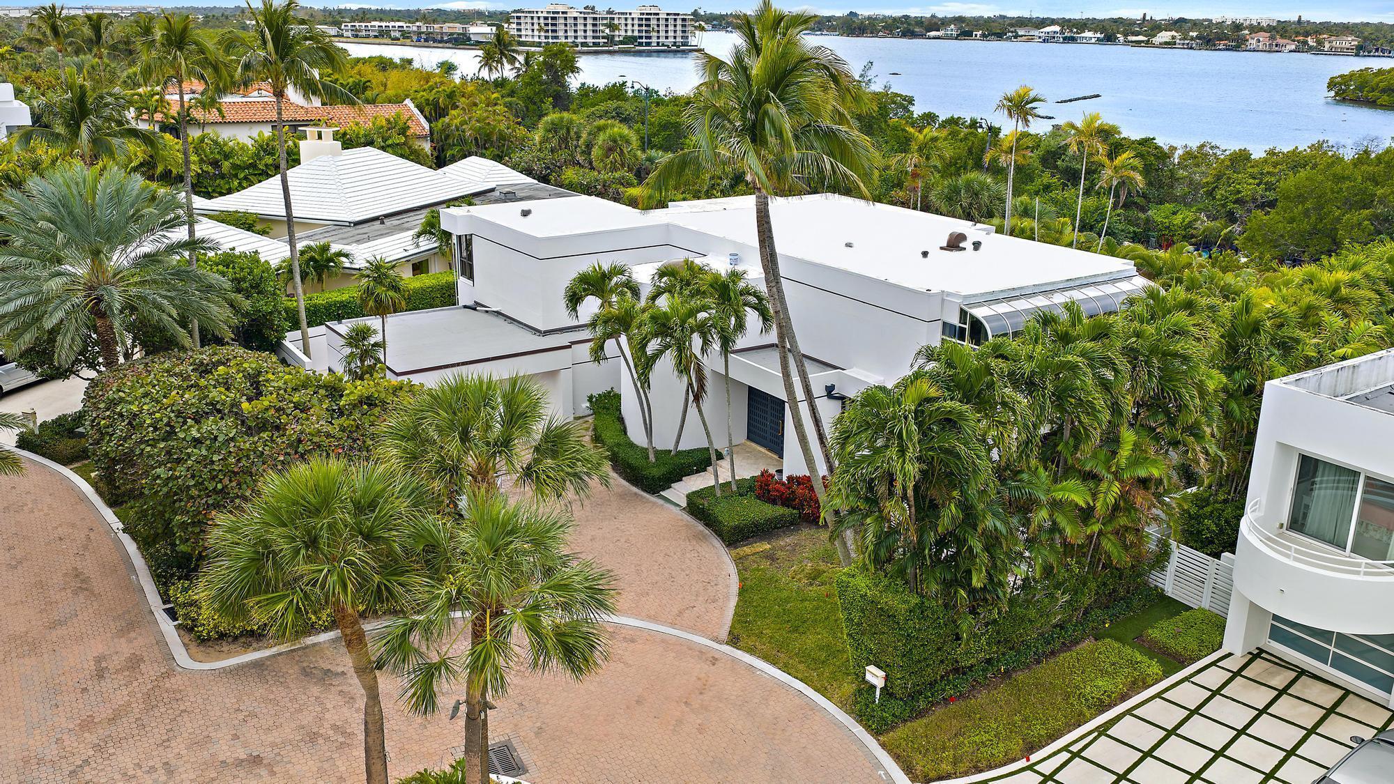 19 Sloans Curve Drive