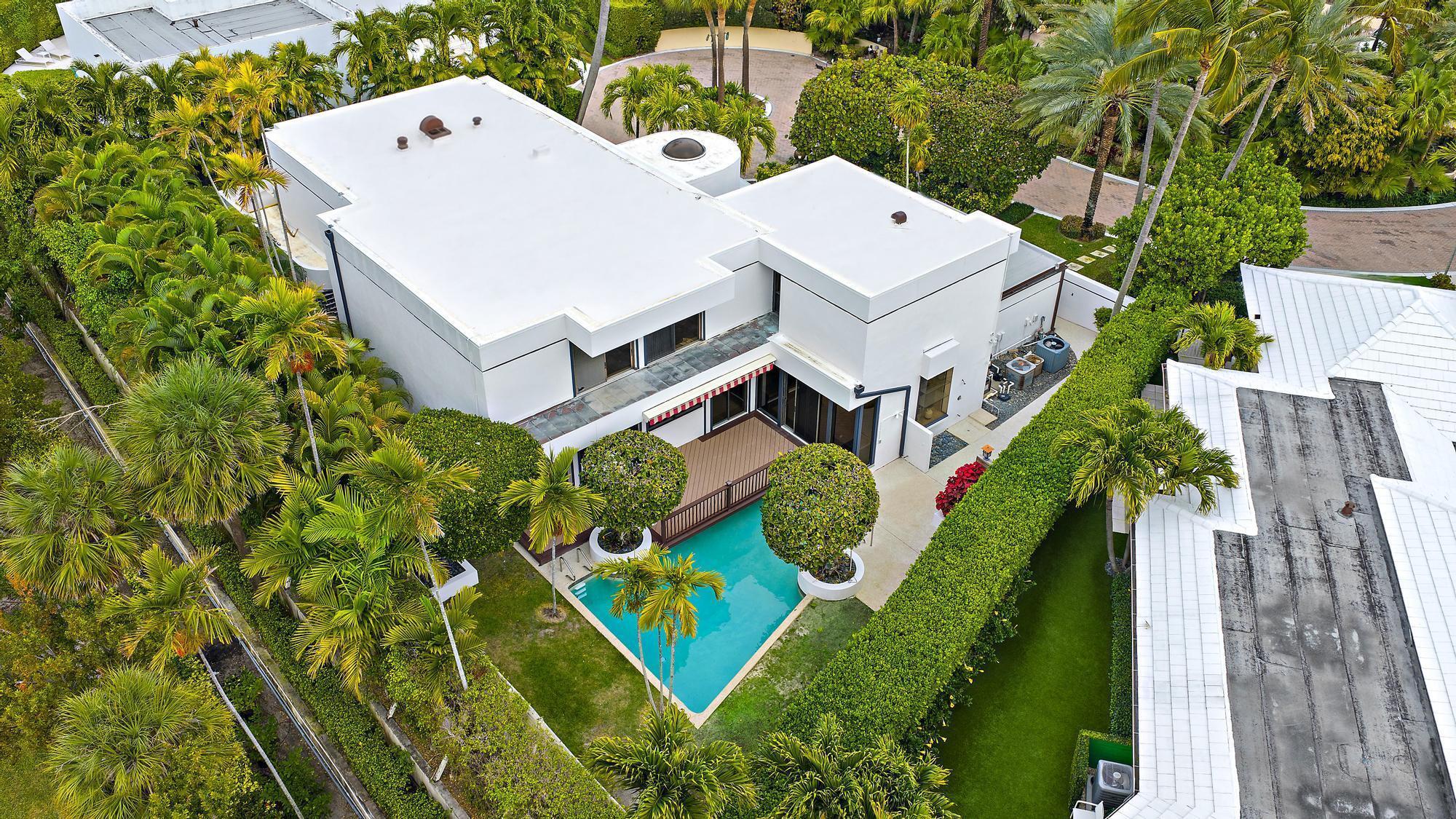 19 Sloans Curve Drive