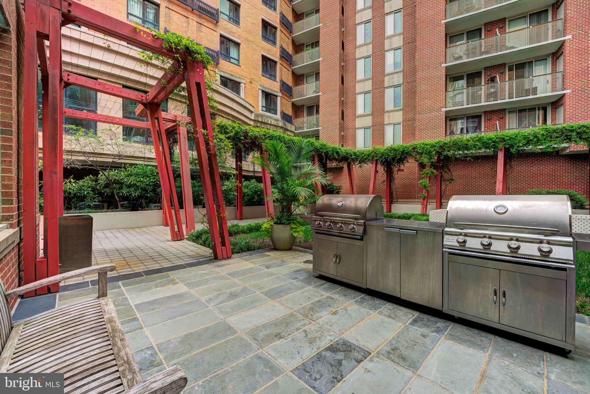 1000 NEW JERSEY AVENUE SE Unit: 916