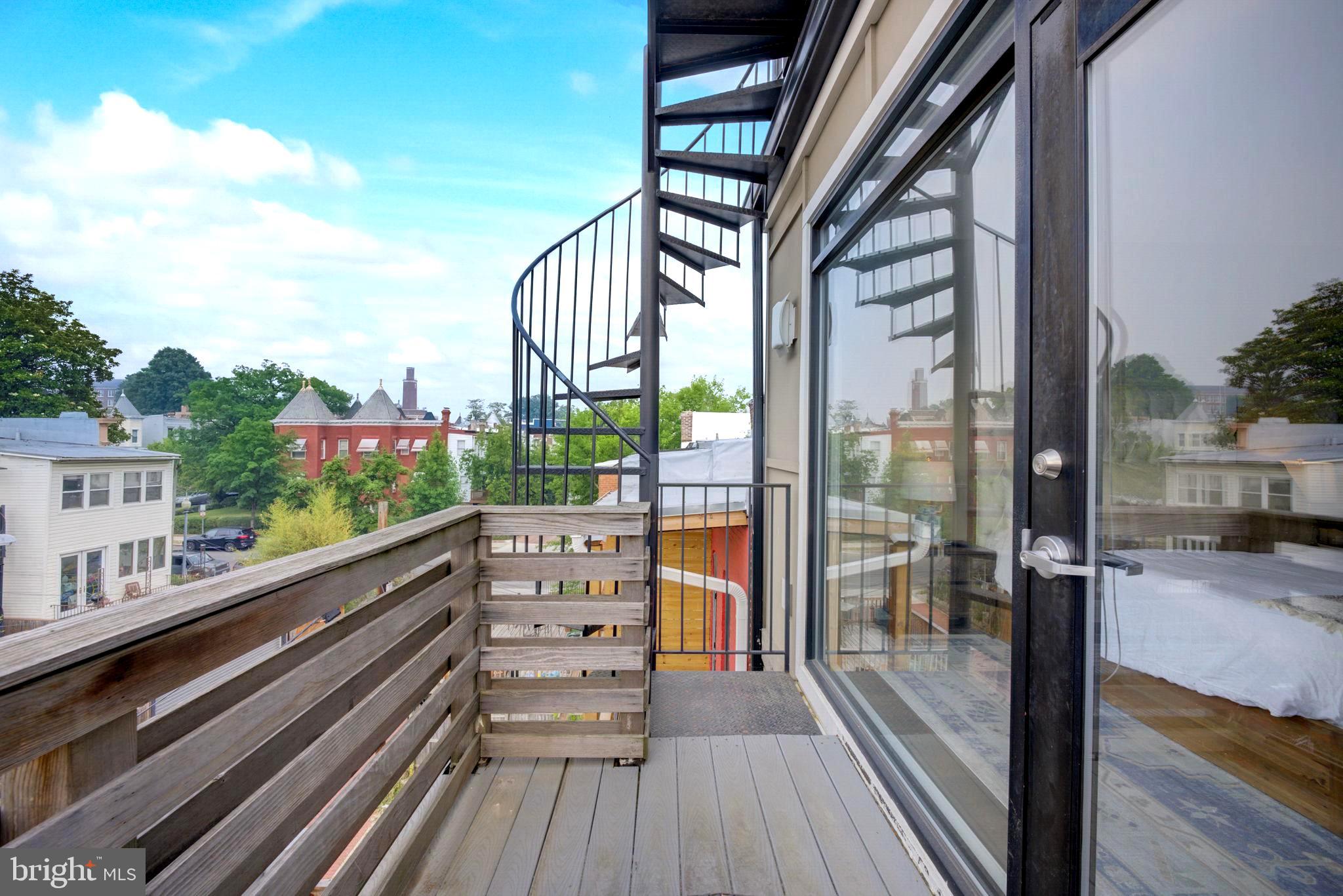 52 Quincy PLACE NE Unit: 2