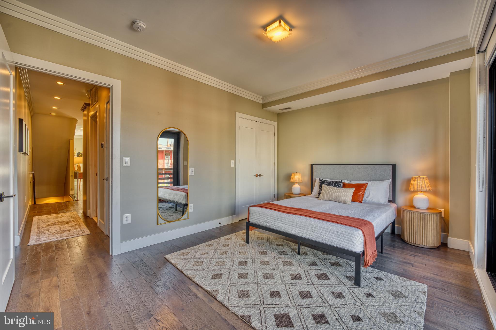 52 Quincy PLACE NE Unit: 2