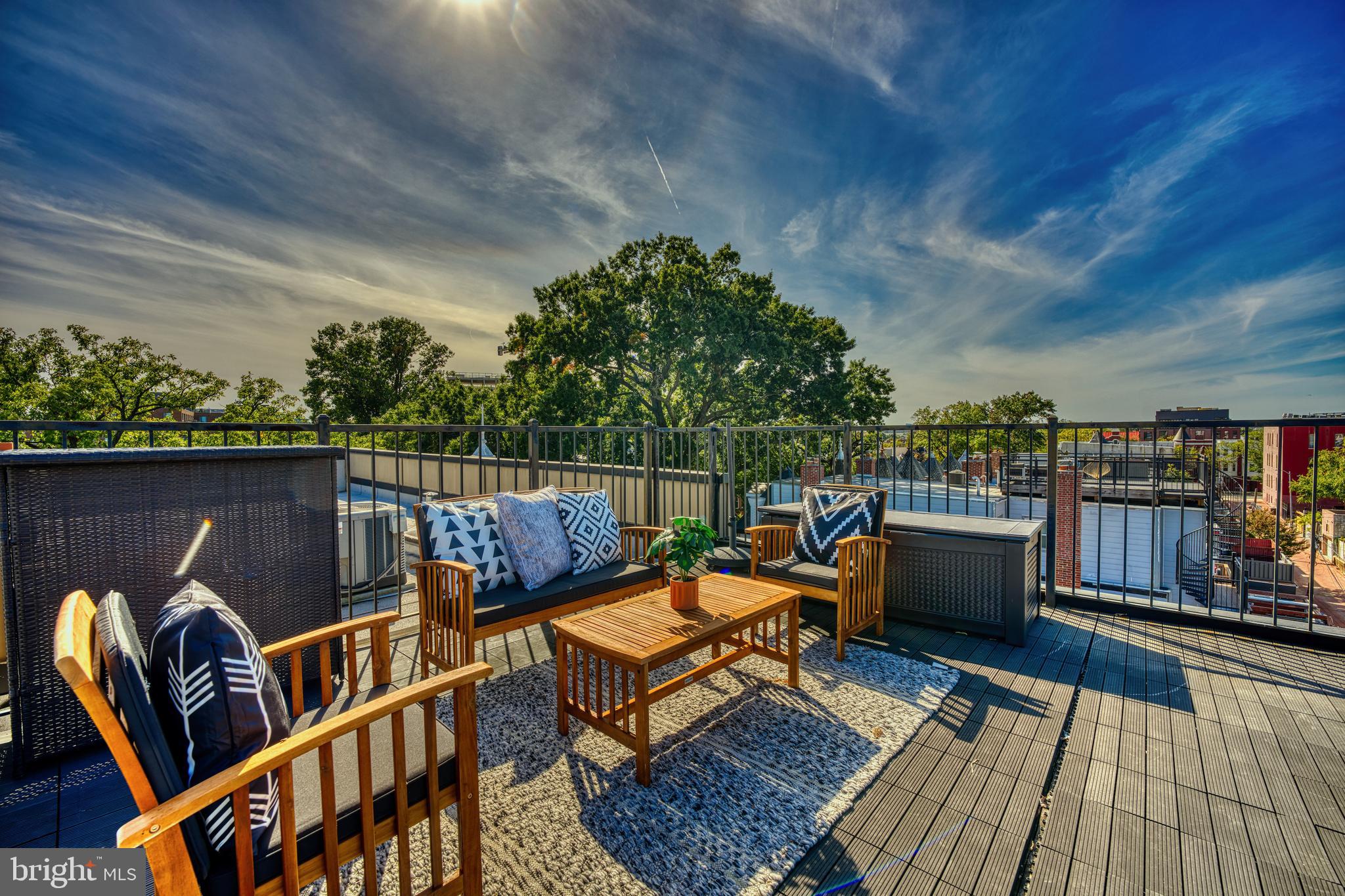 52 Quincy PLACE NE Unit: 2