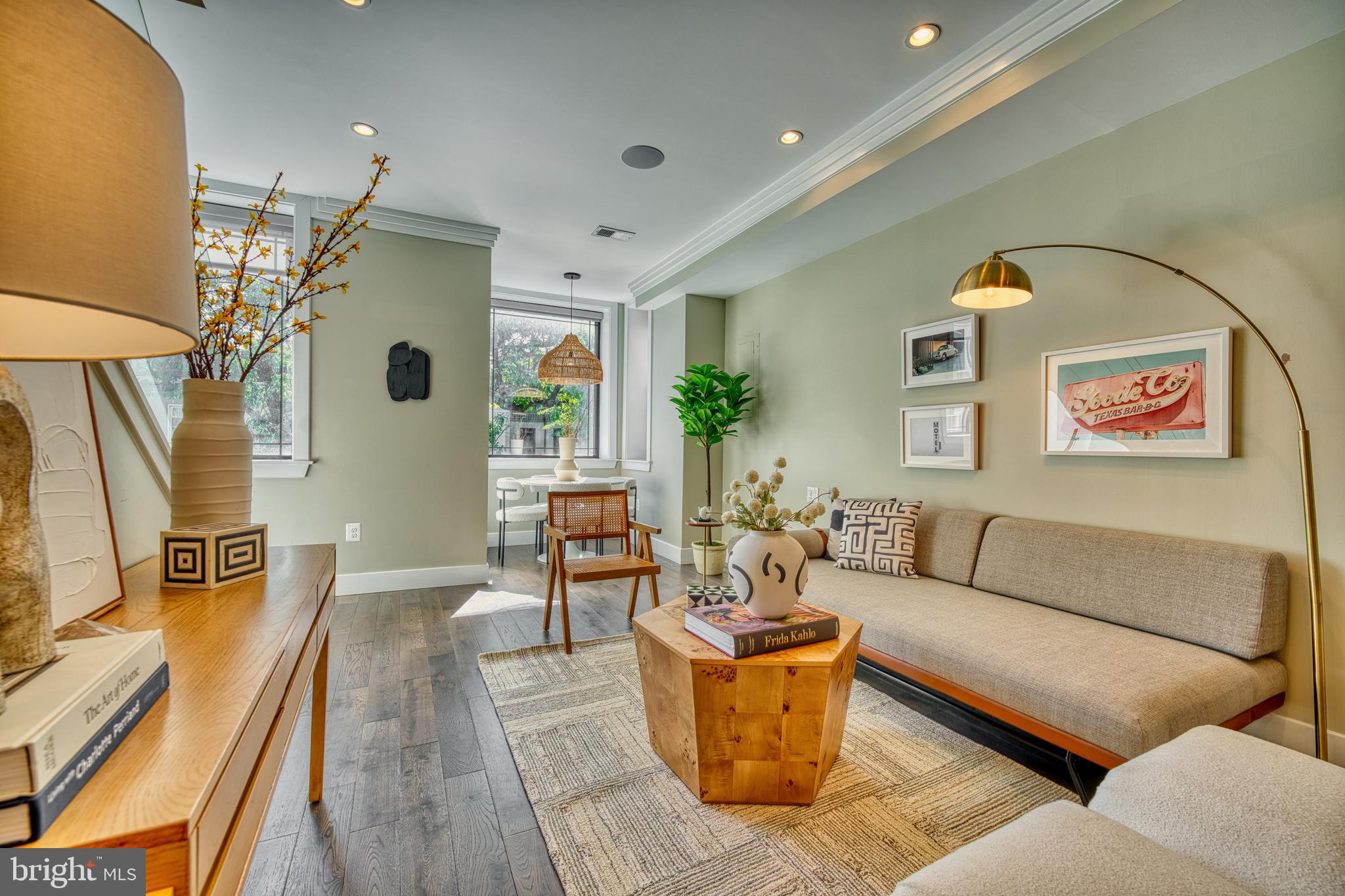 52 Quincy PLACE NE Unit: 2