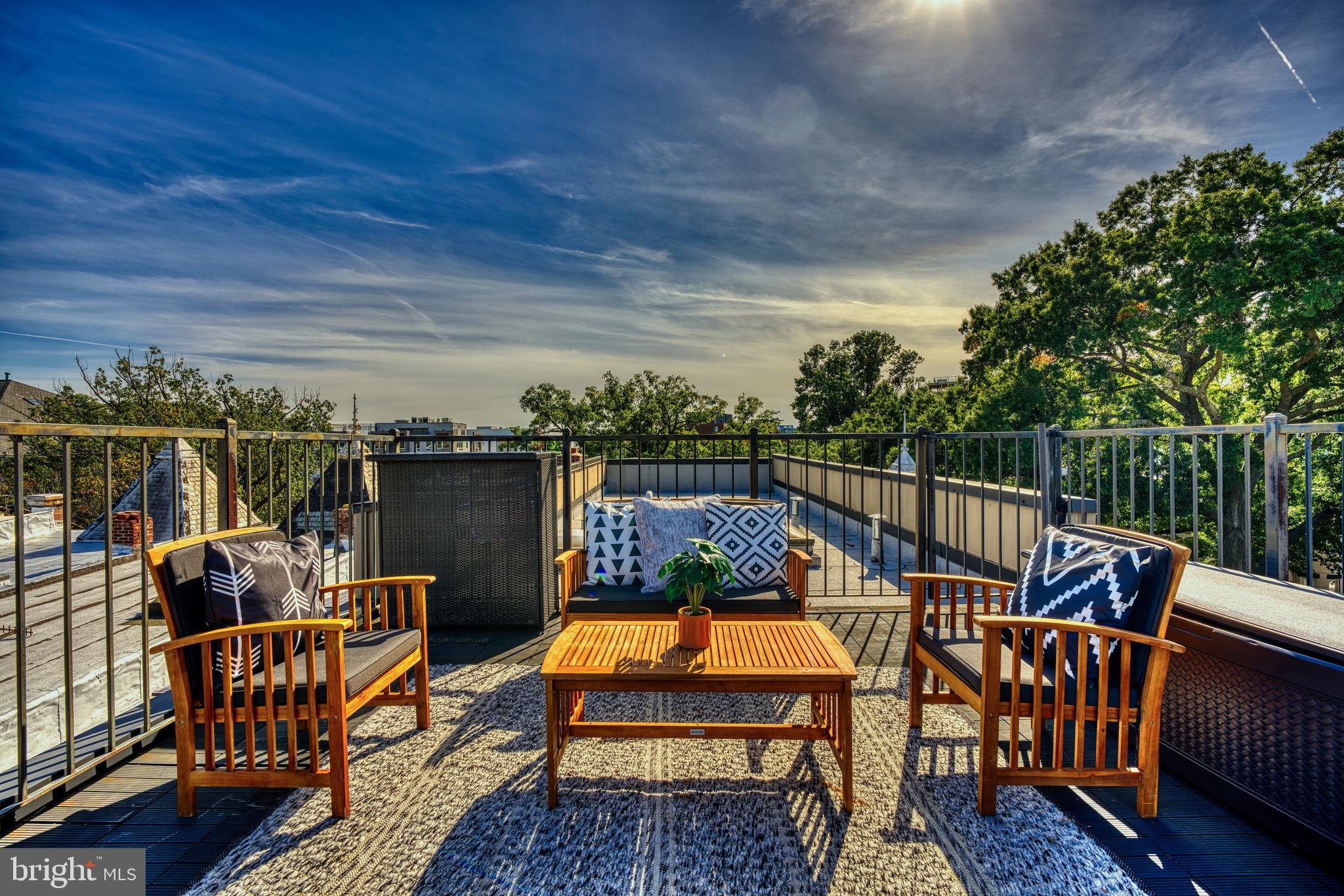 52 Quincy PLACE NE Unit: 2