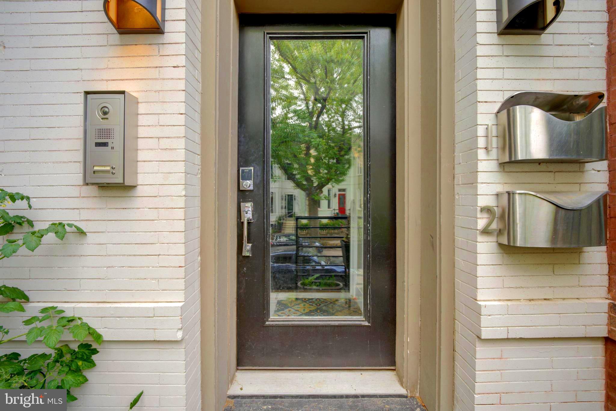 52 Quincy PLACE NE Unit: 2