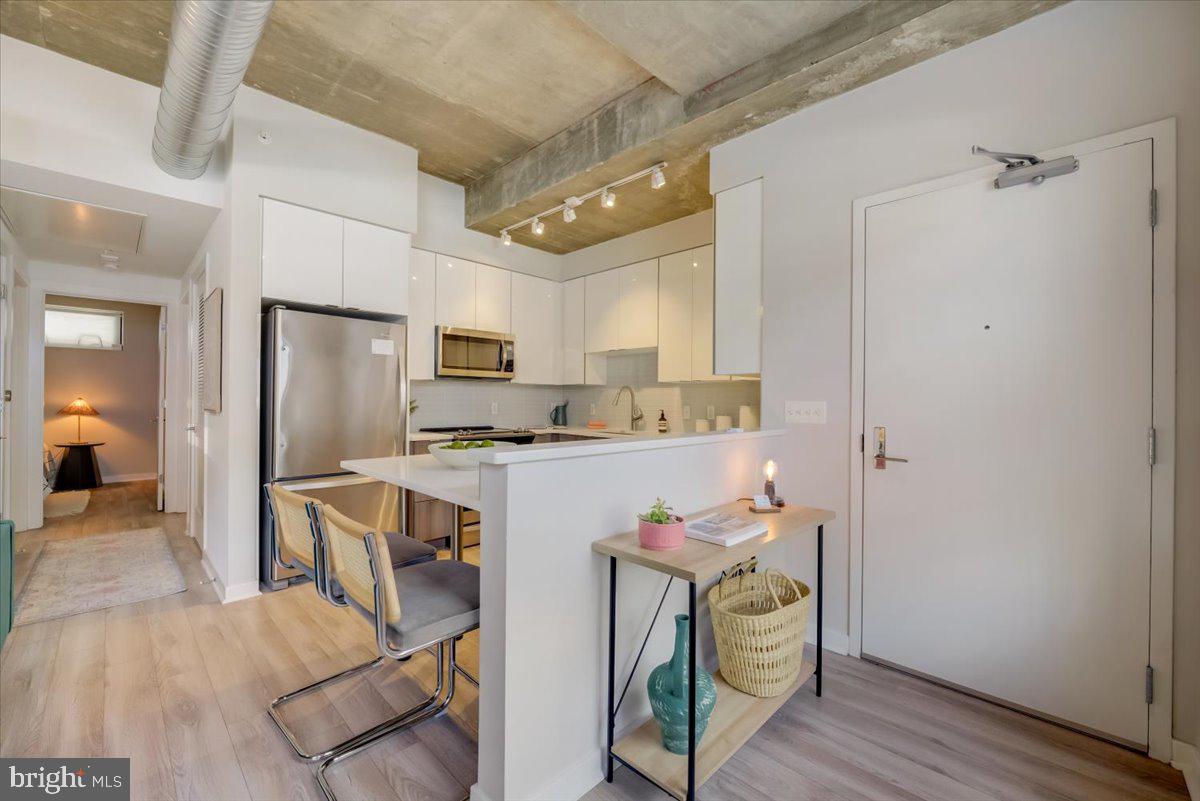 911 2nd STREET NE Unit: 104