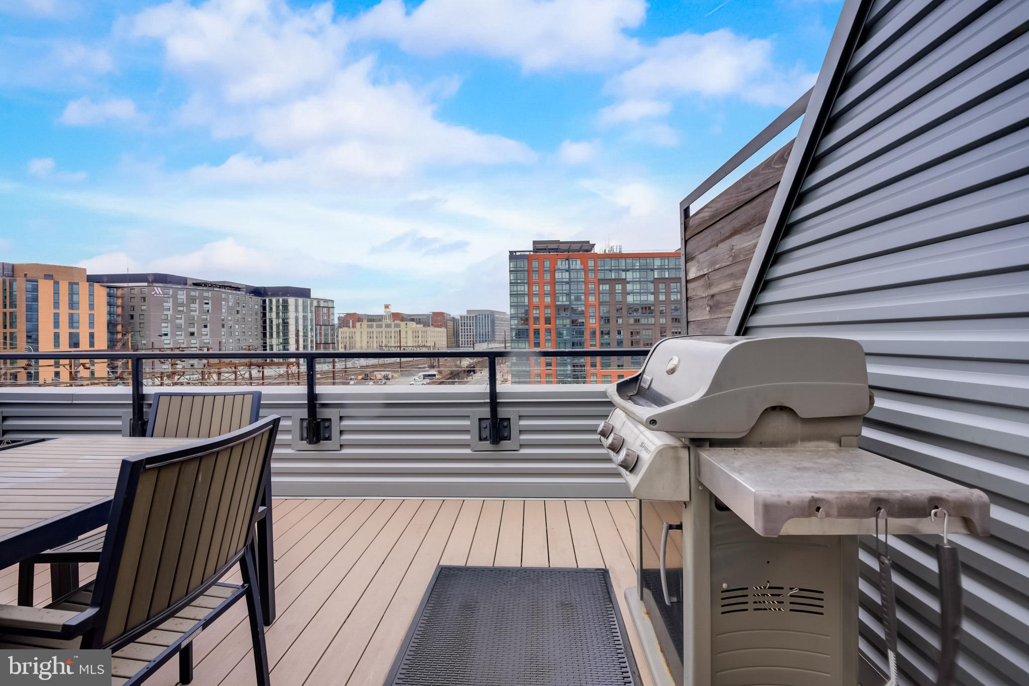 911 2nd STREET NE Unit: 104