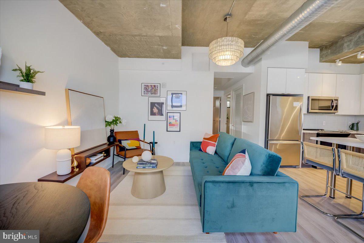 911 2nd STREET NE Unit: 104