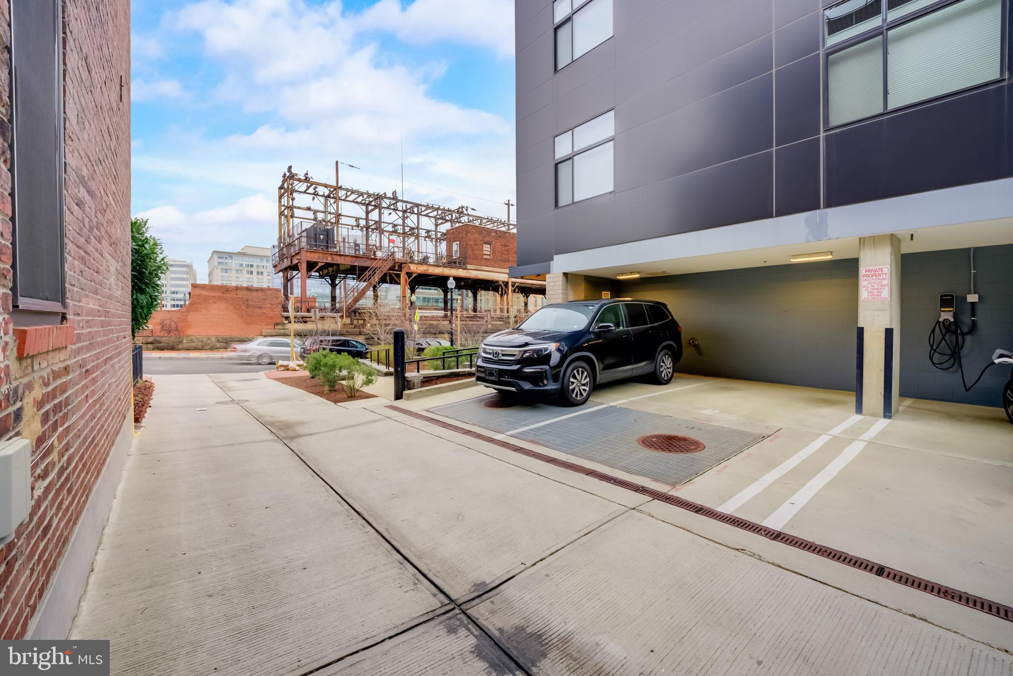 911 2nd STREET NE Unit: 104