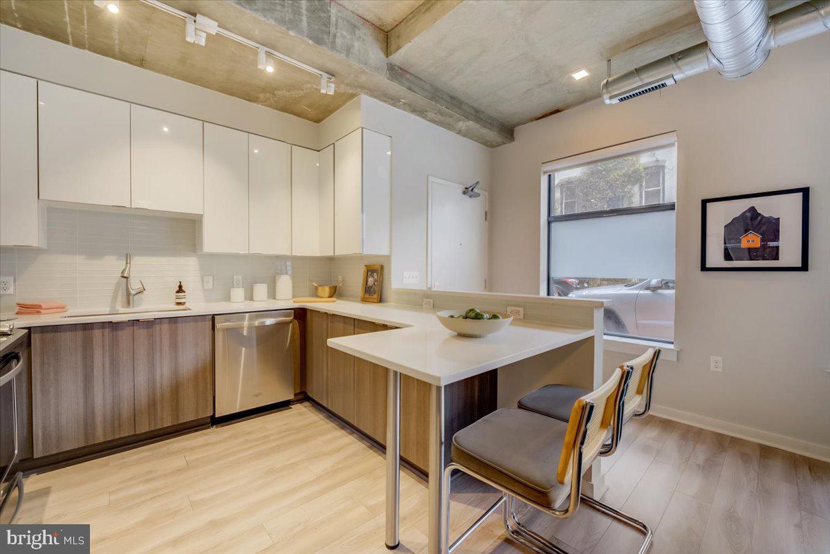 911 2nd STREET NE Unit: 104