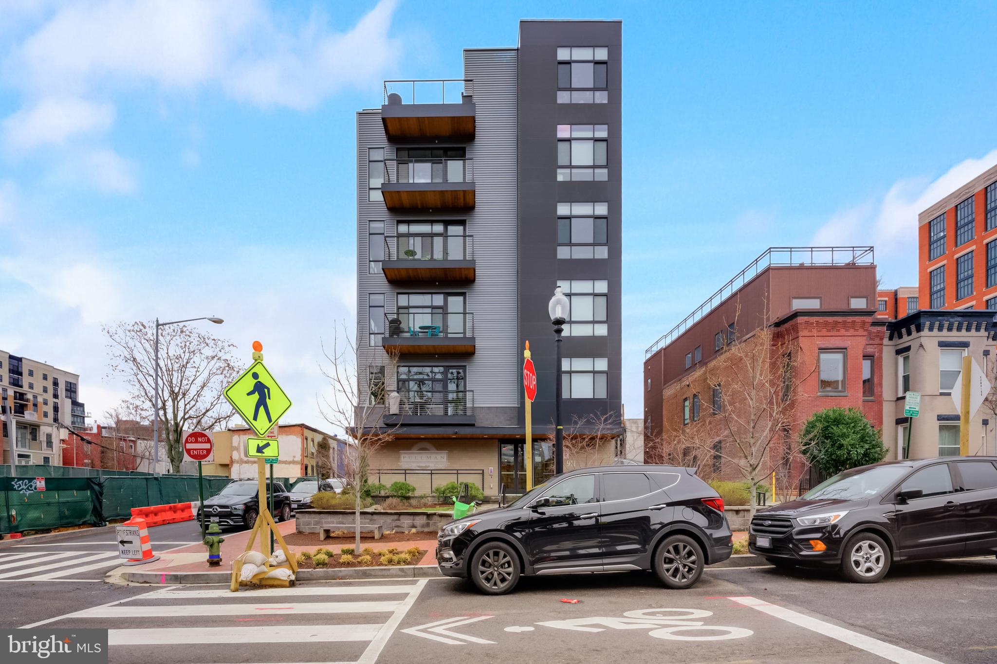911 2nd STREET NE Unit: 104