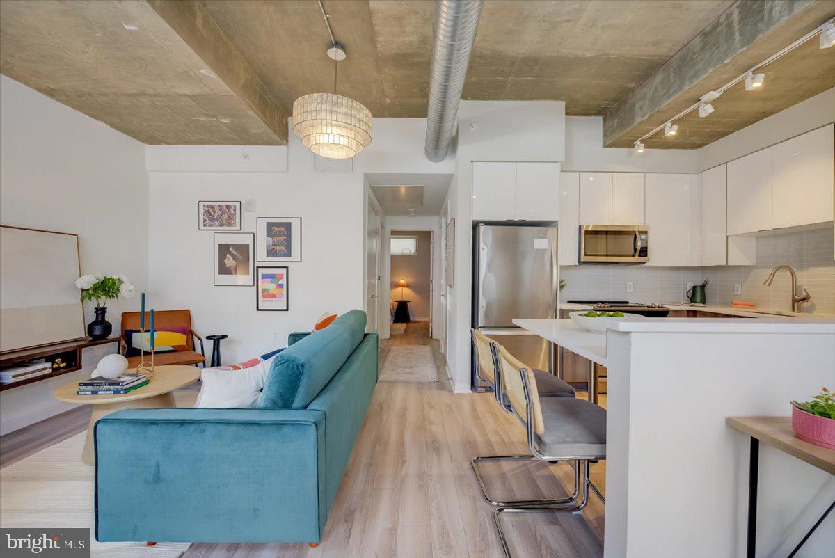 911 2nd STREET NE Unit: 104