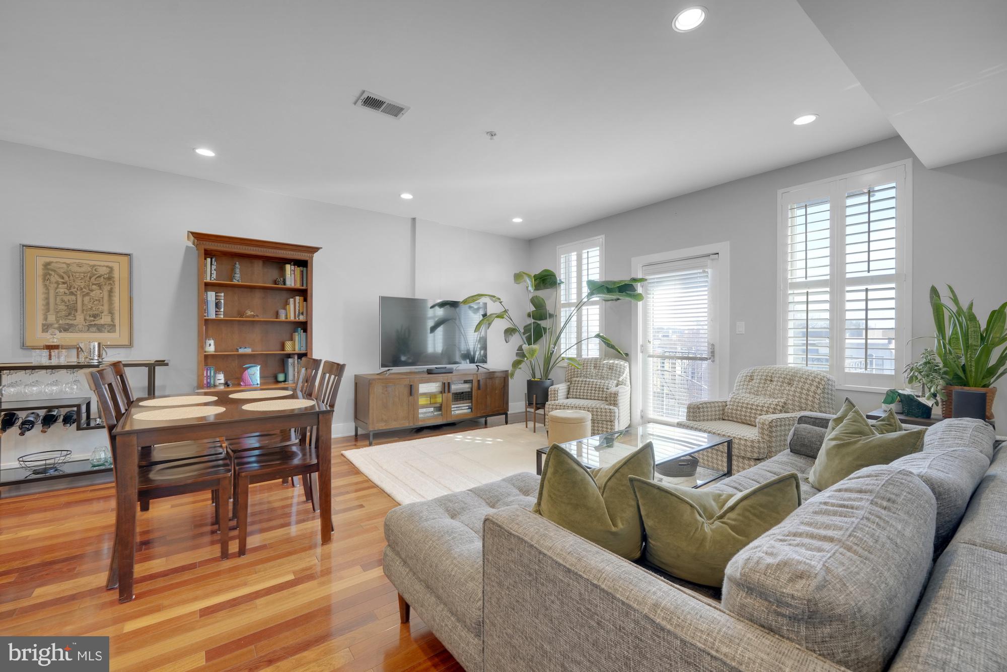 440 Rhode Island Ave NW #304