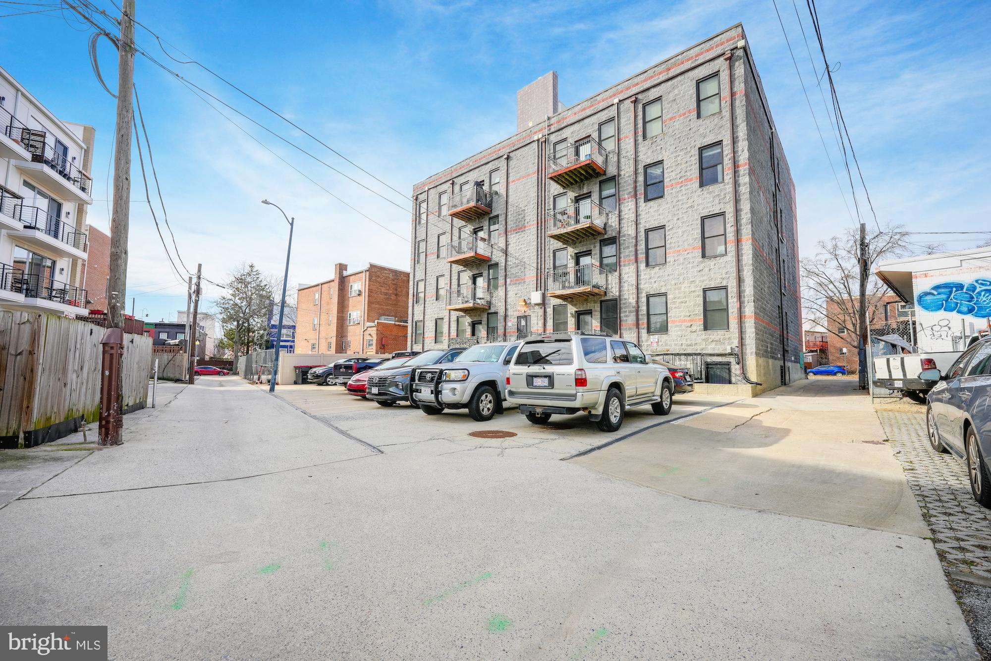 440 Rhode Island Ave NW #304