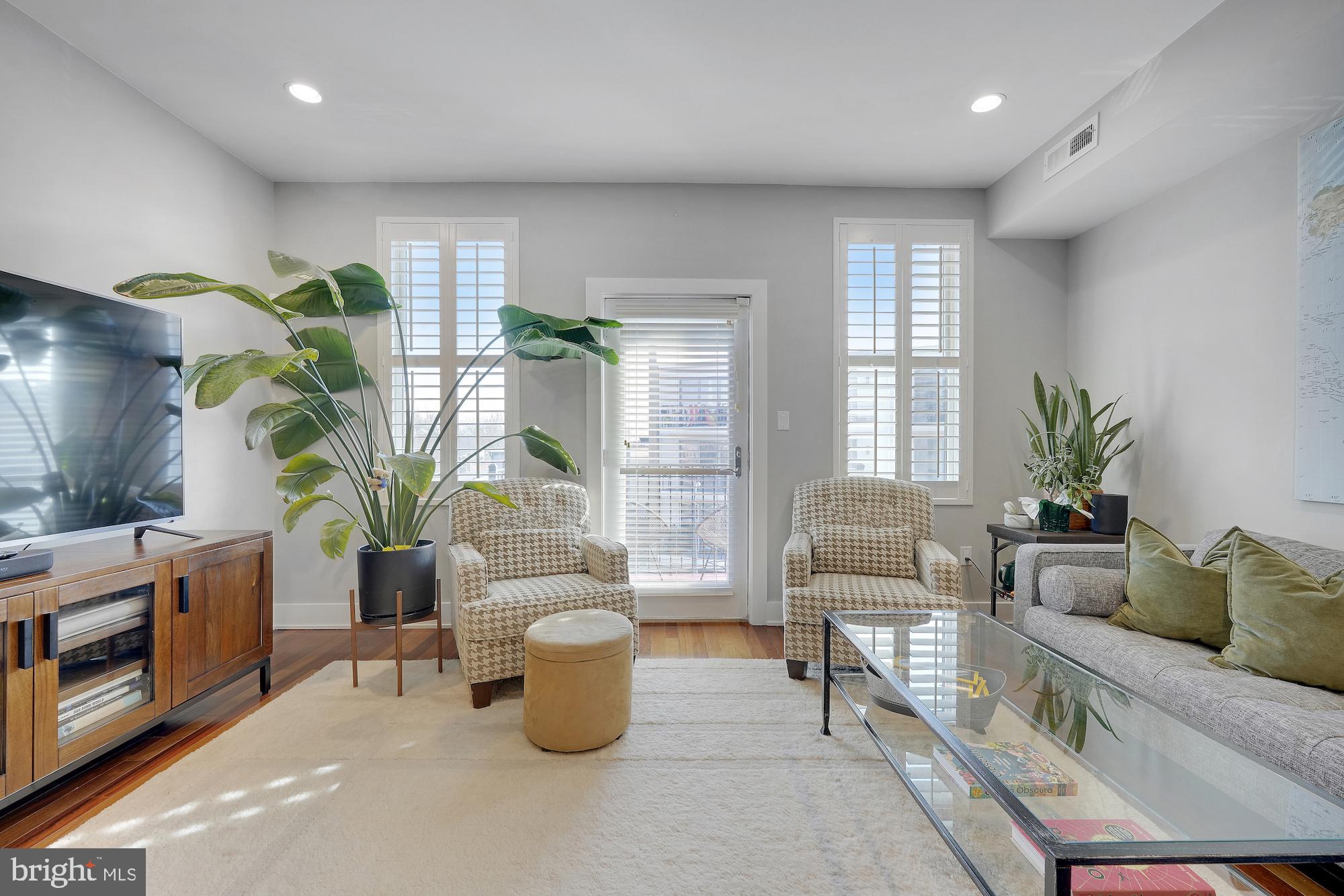 440 Rhode Island Ave NW #304