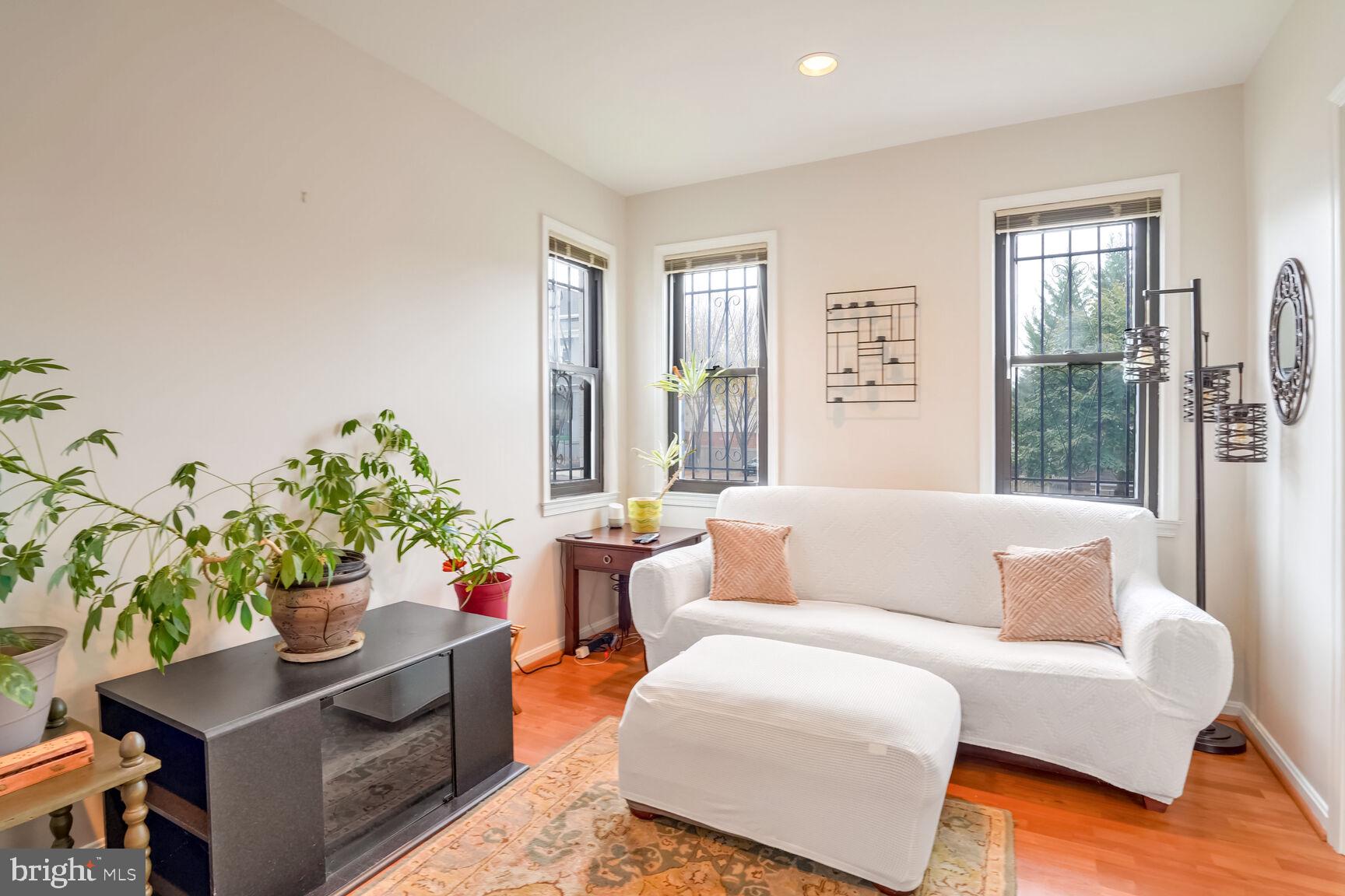 1621 Montello Ave NE