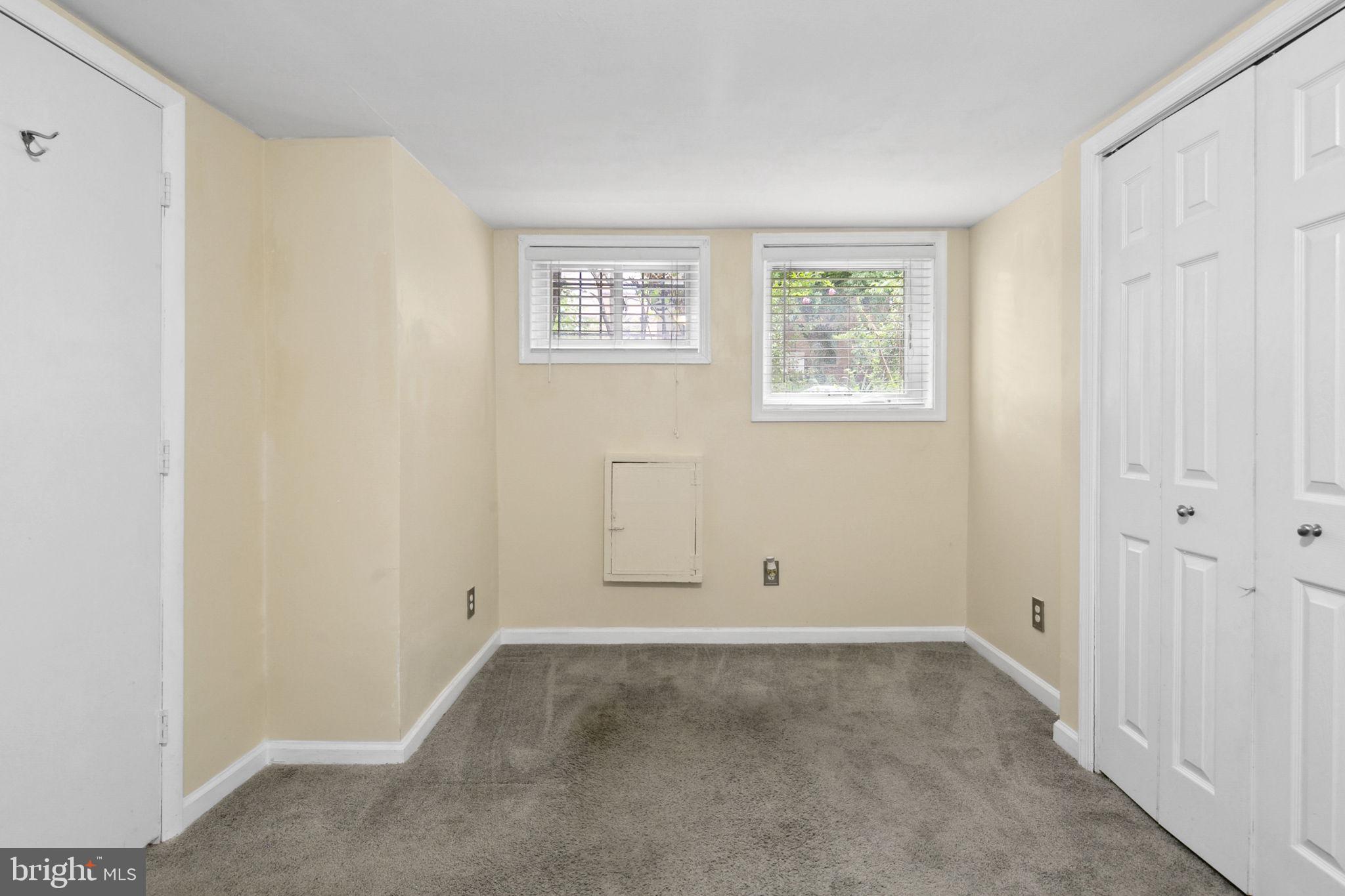 2226 1st St NW