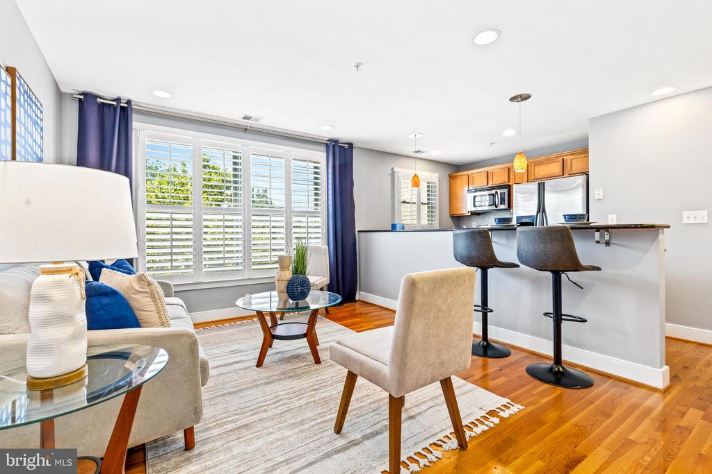 1628 C St SE #201