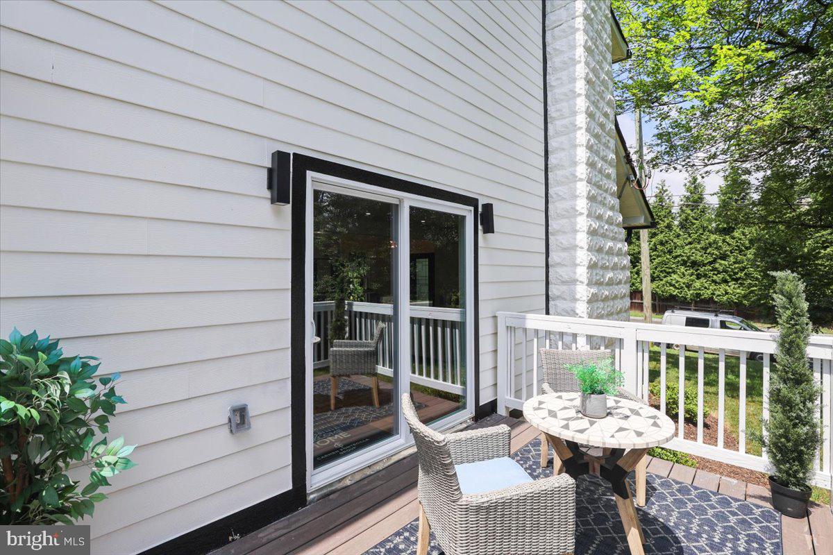 6219 WESTERN AVENUE NW