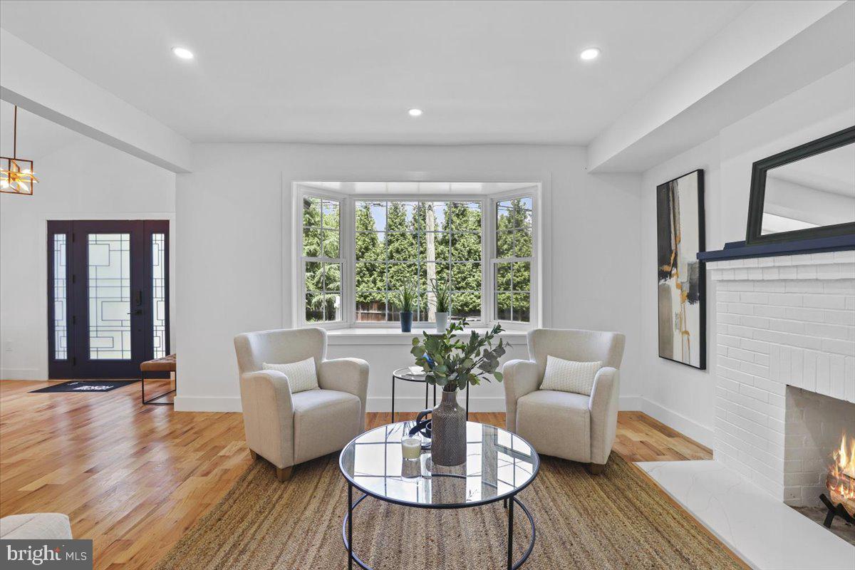 6219 WESTERN AVENUE NW