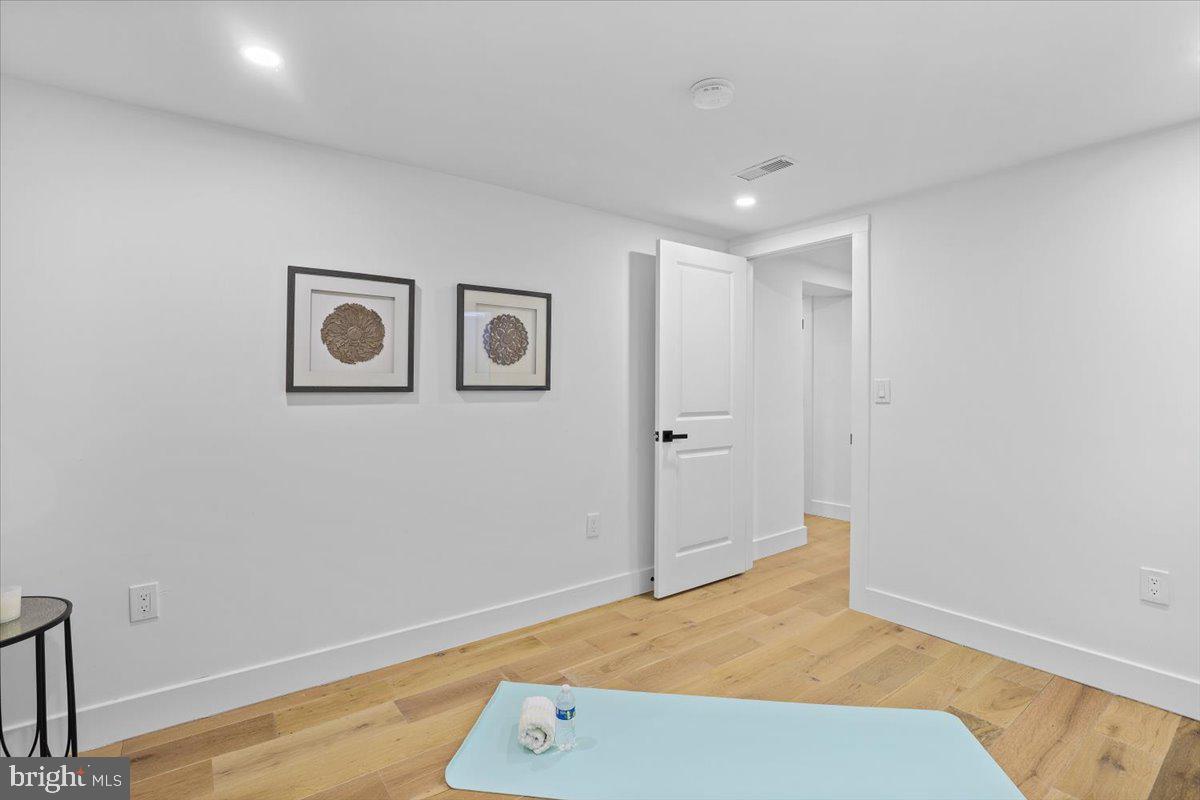 6219 WESTERN AVENUE NW