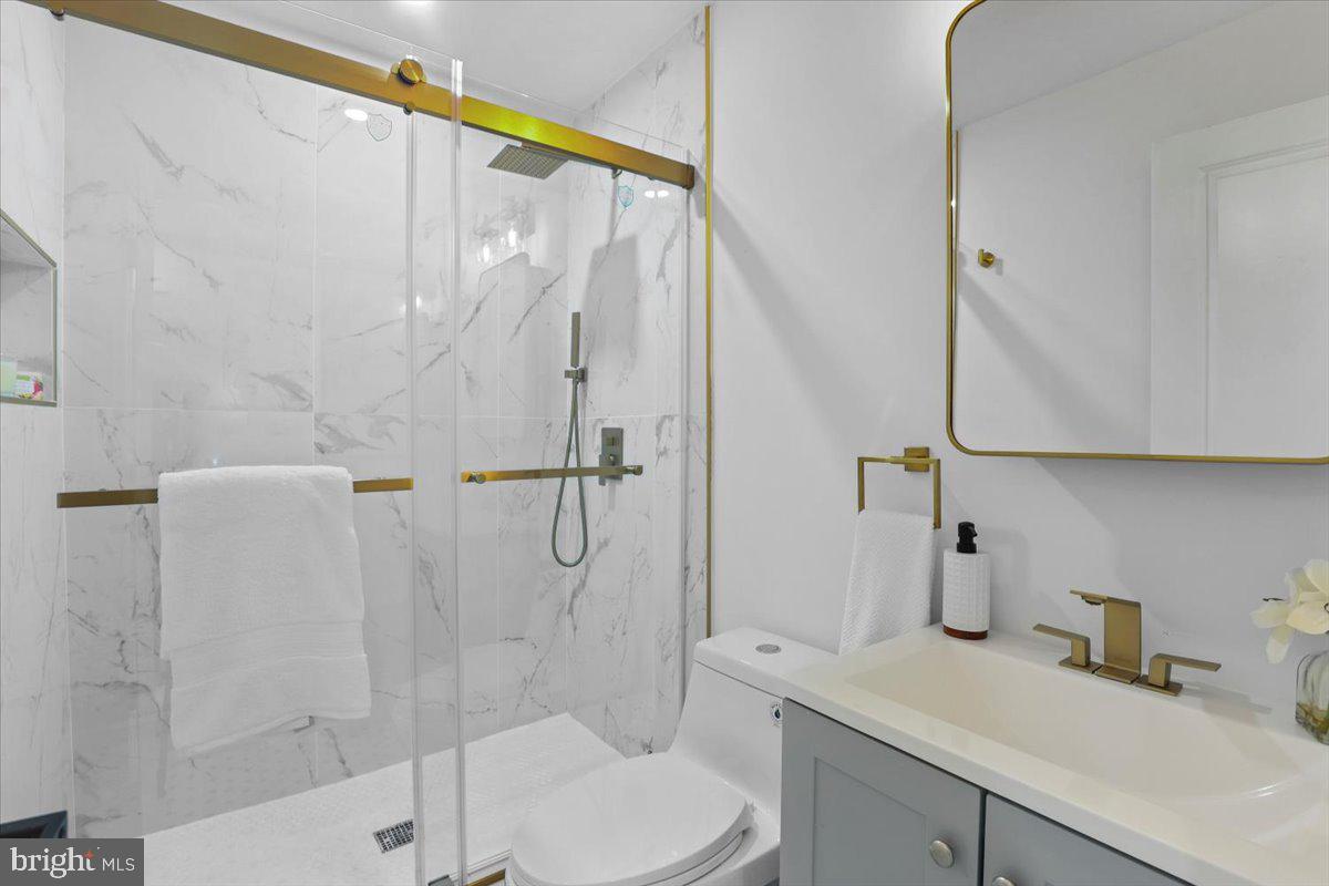 6219 WESTERN AVENUE NW