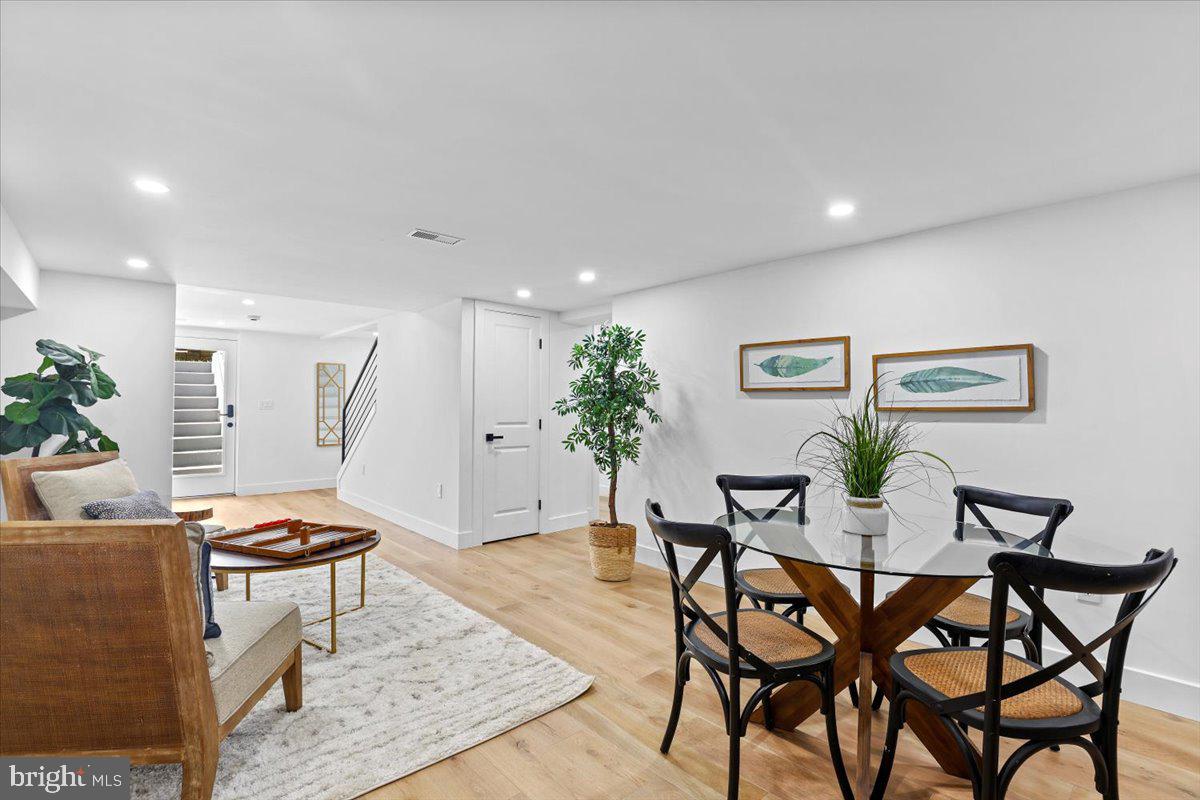 6219 WESTERN AVENUE NW