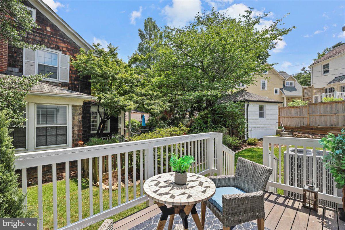 6219 WESTERN AVENUE NW