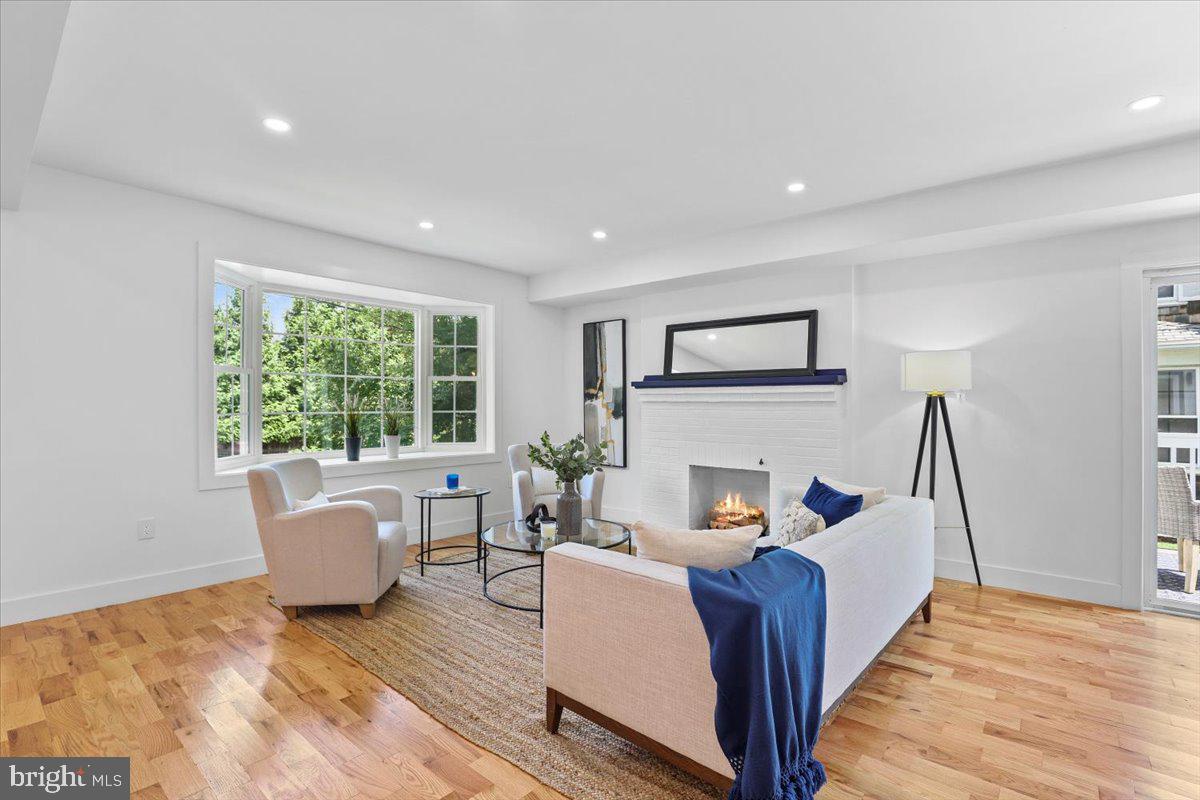 6219 WESTERN AVENUE NW