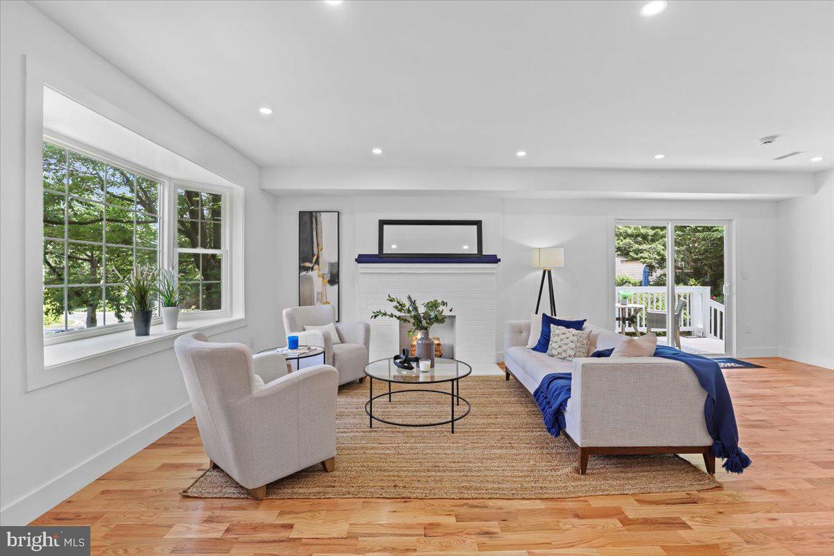 6219 WESTERN AVENUE NW